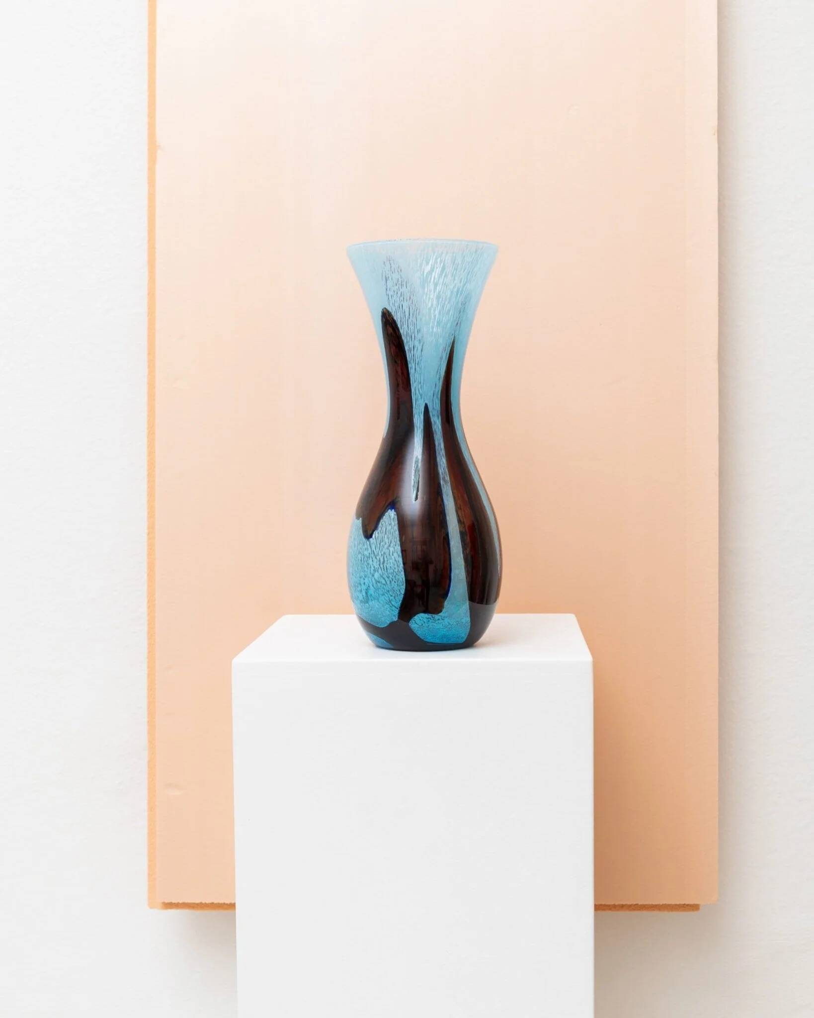XL Murano glass vase - light blue and brown - mid-century vintage design table decoration - Italy 1970s