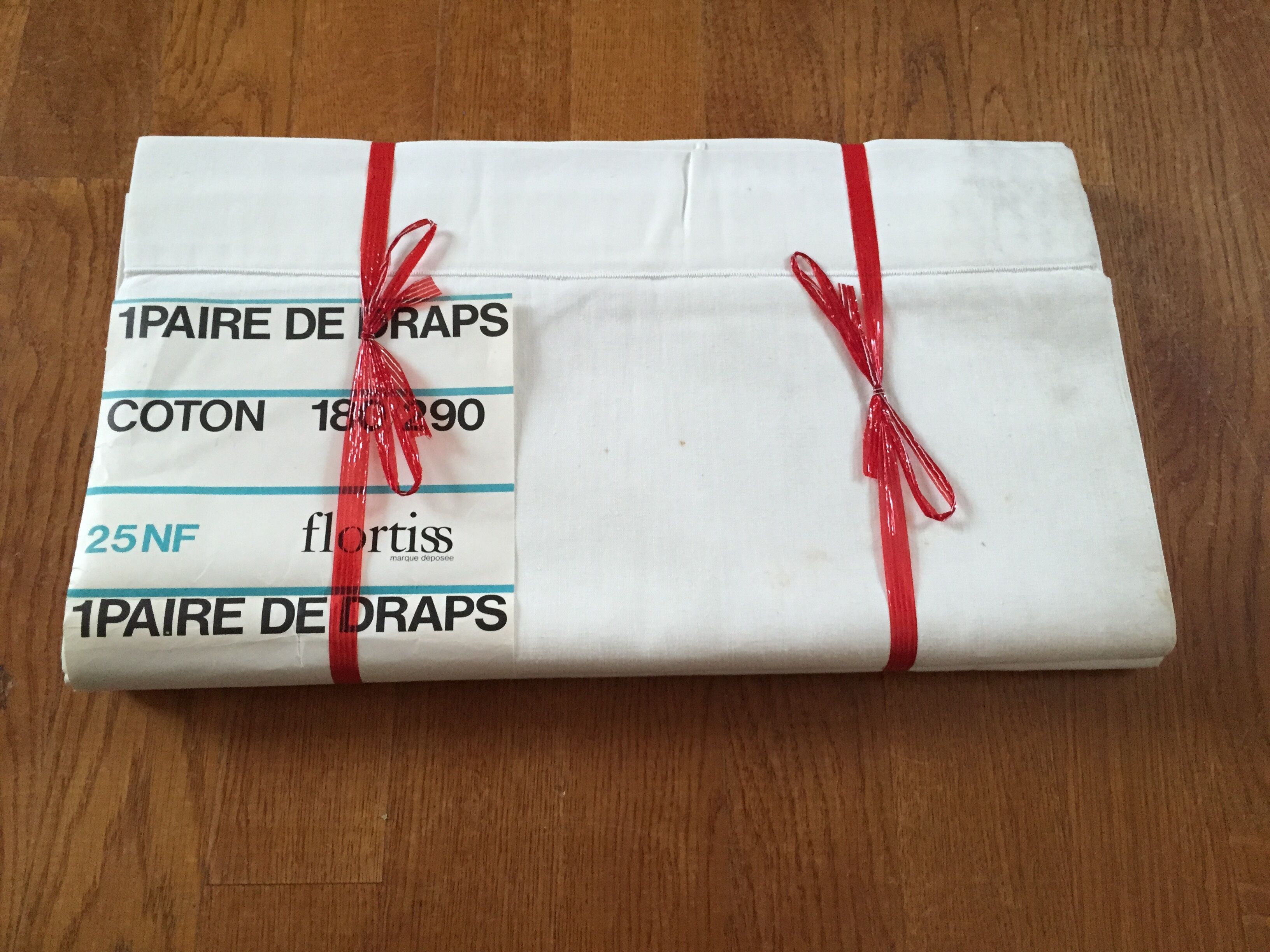 Pair of old cotton sheets 180 x 290 cm