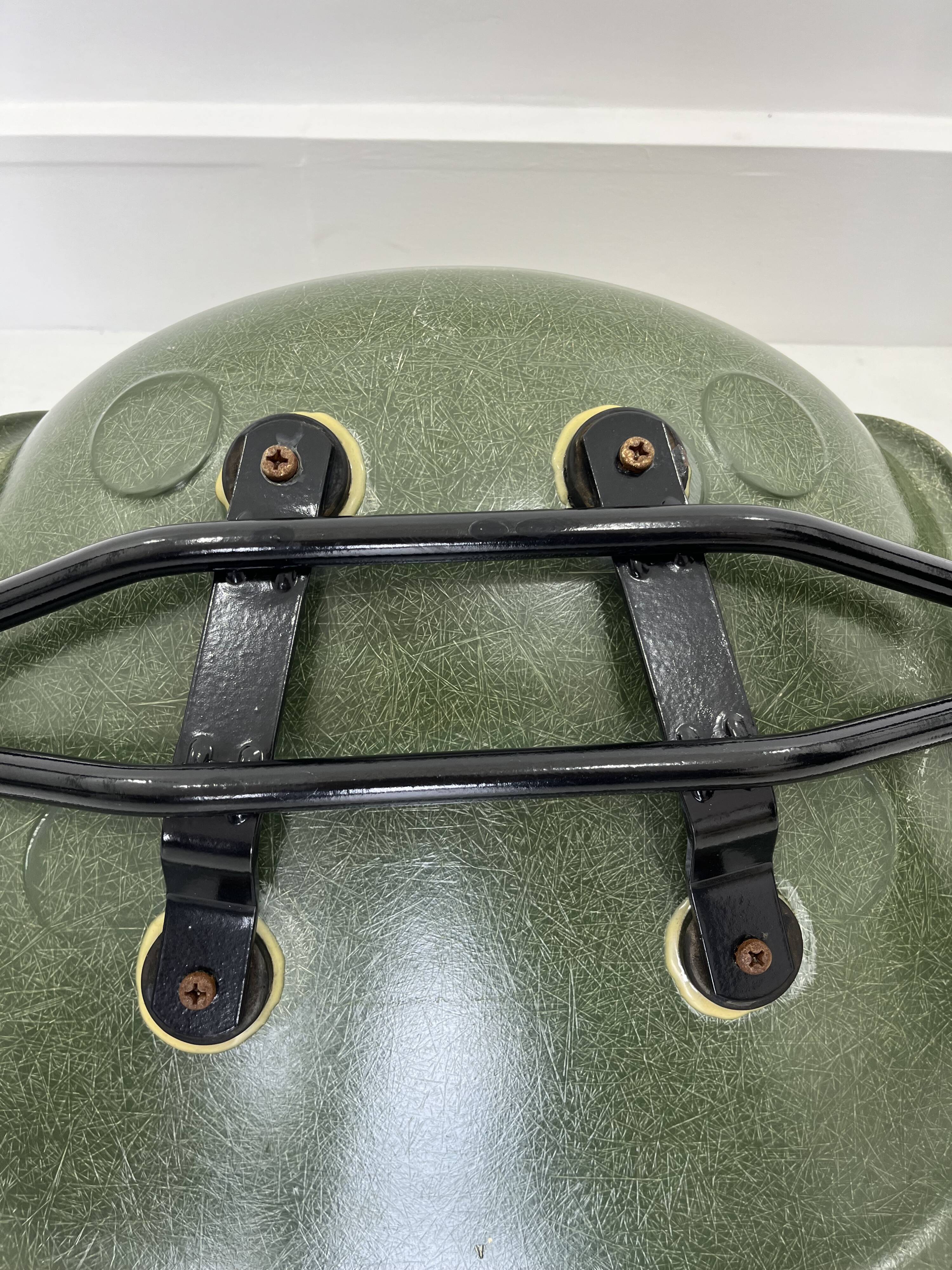 Fiberglass DSS Stacking Chairs by Ray & Charles Eames for Herman Miller, 19