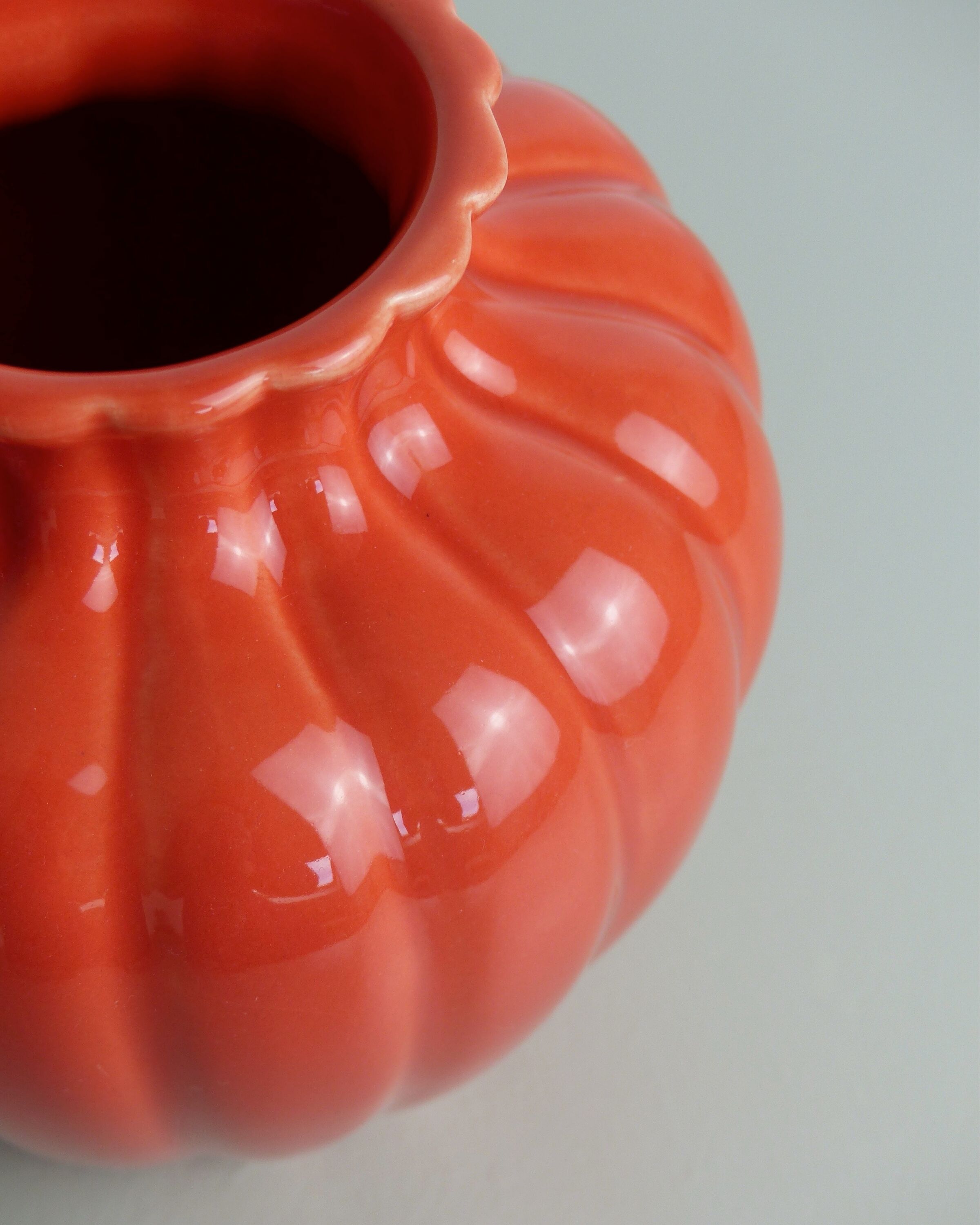 Vase en céramique orange