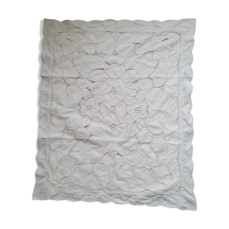 Housse de coussin crème broderies fleurs