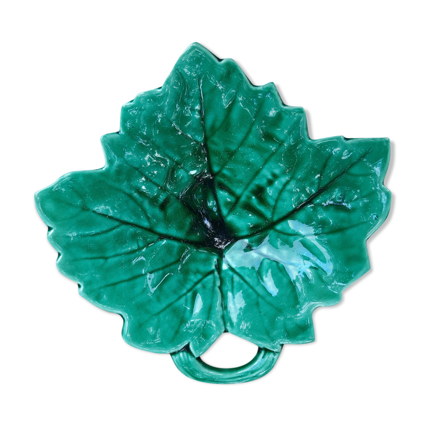 Empty-pocketed Sarreguemines vine leaf