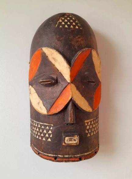 Bembe Mask