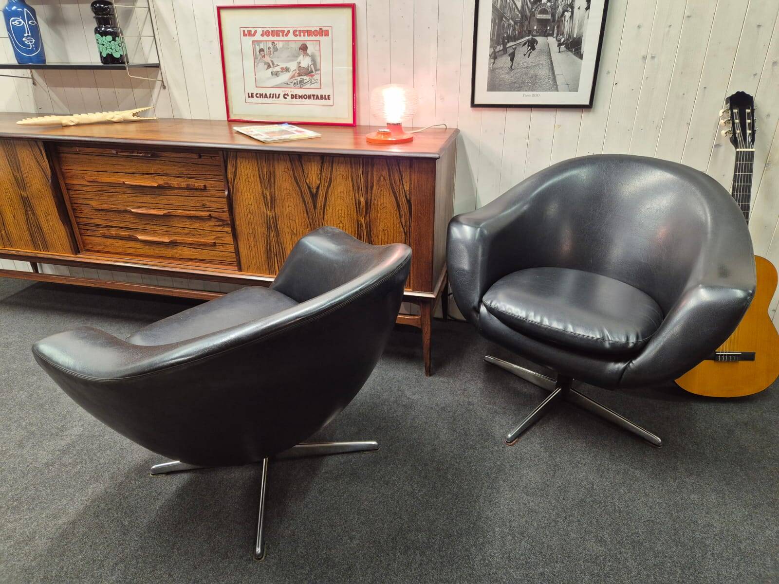 Vintage balloon shell armchair
