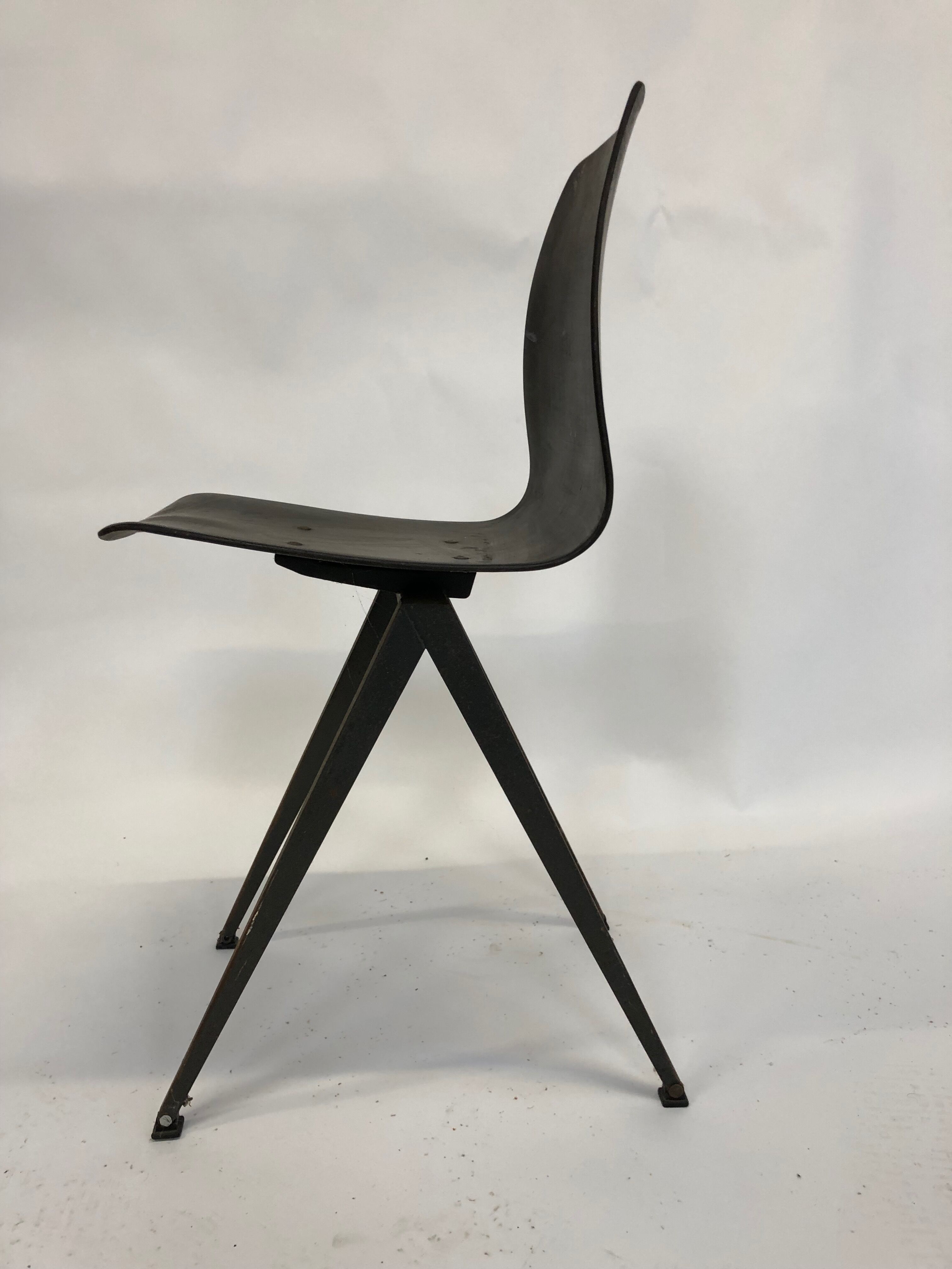 Vintage school Friso Kramer with Chair flesh compass work table