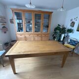 Solid ash table