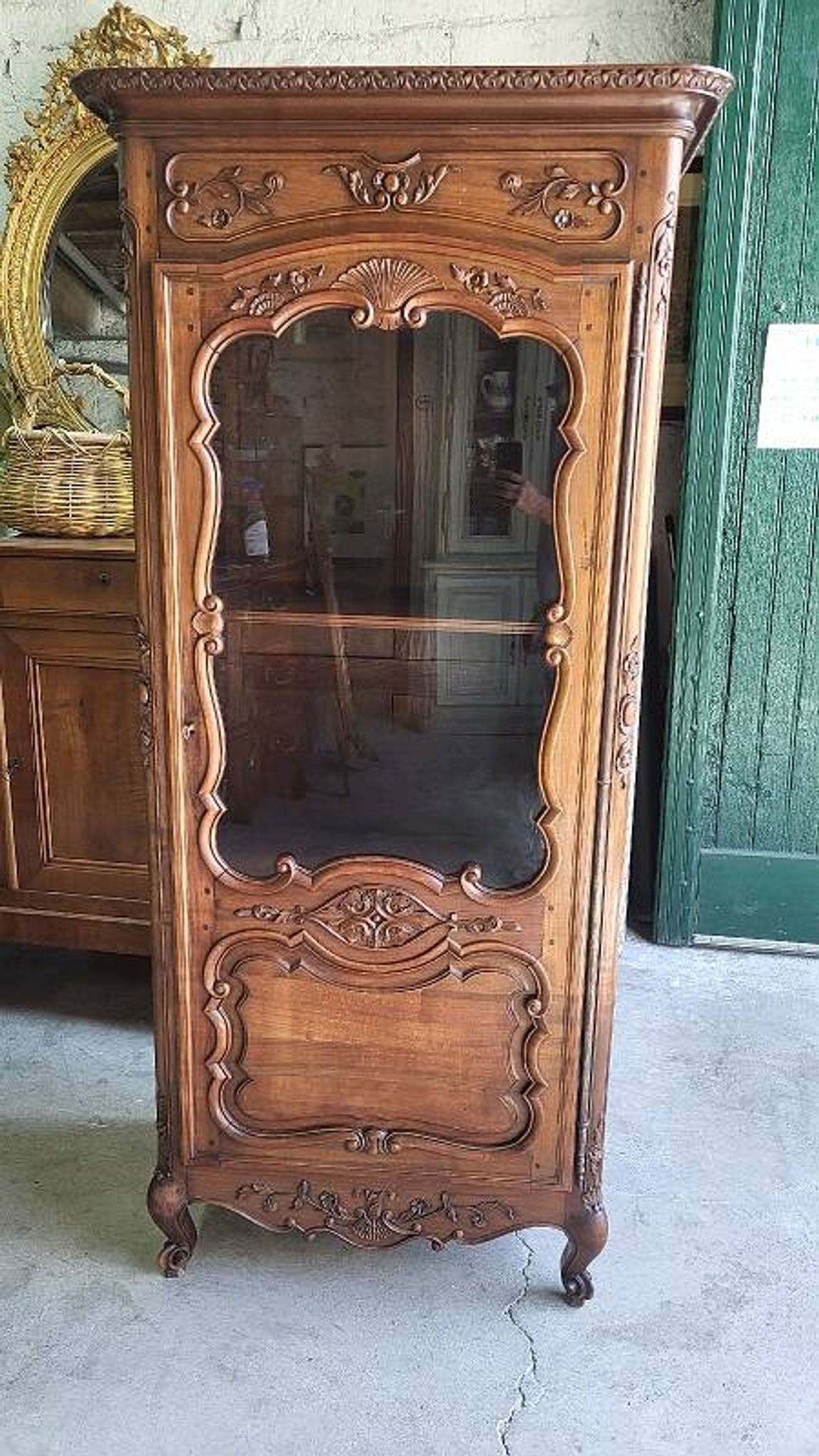 Vitrine style louis xv 1 porte en merisier