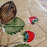 Strawberry pattern slip dish