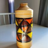 Mid-century pattern Vetrata vases and bowls by Aldo Londi for Bitossi Italy. Black, blue, orange and yellow on a brushed background.