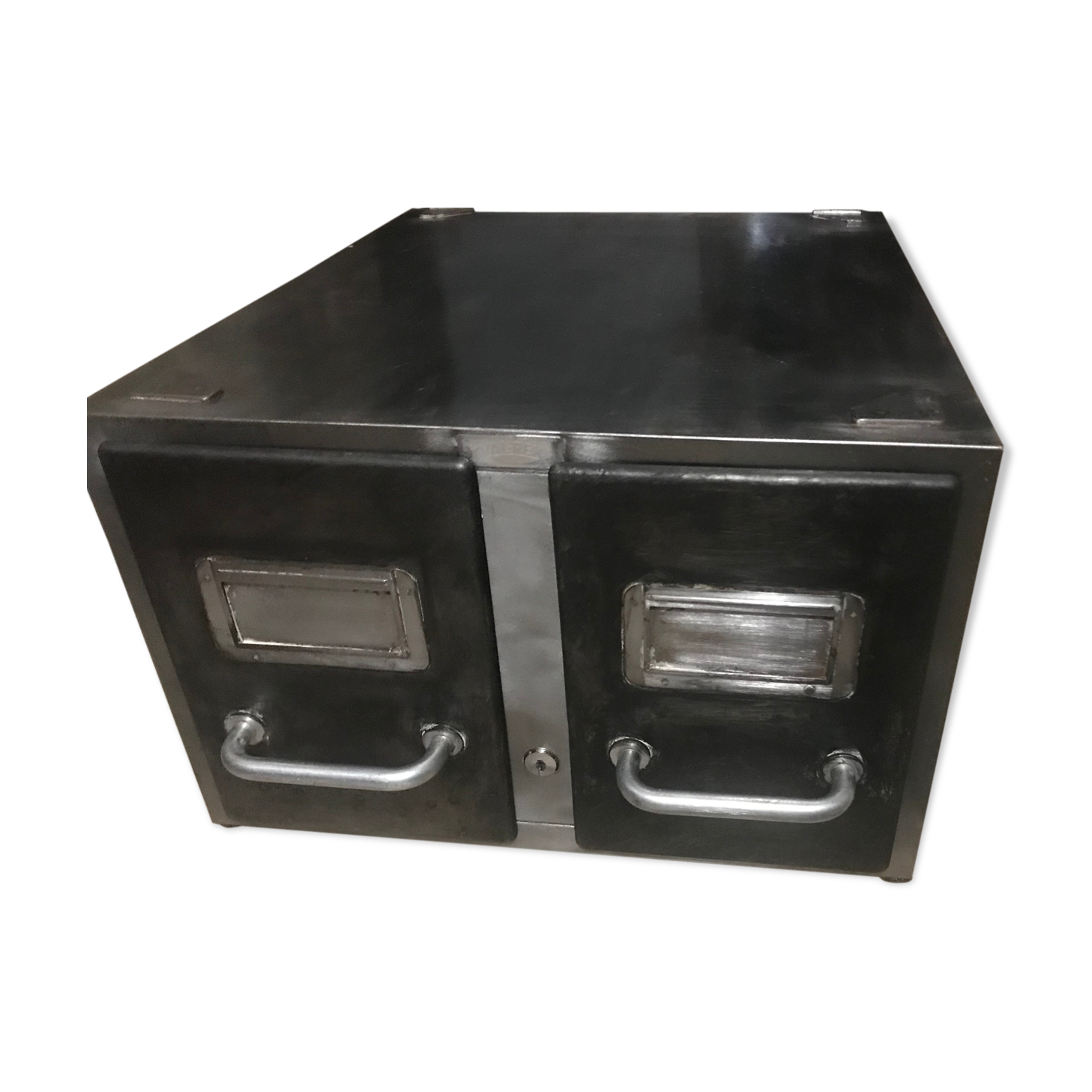 Industrial locker