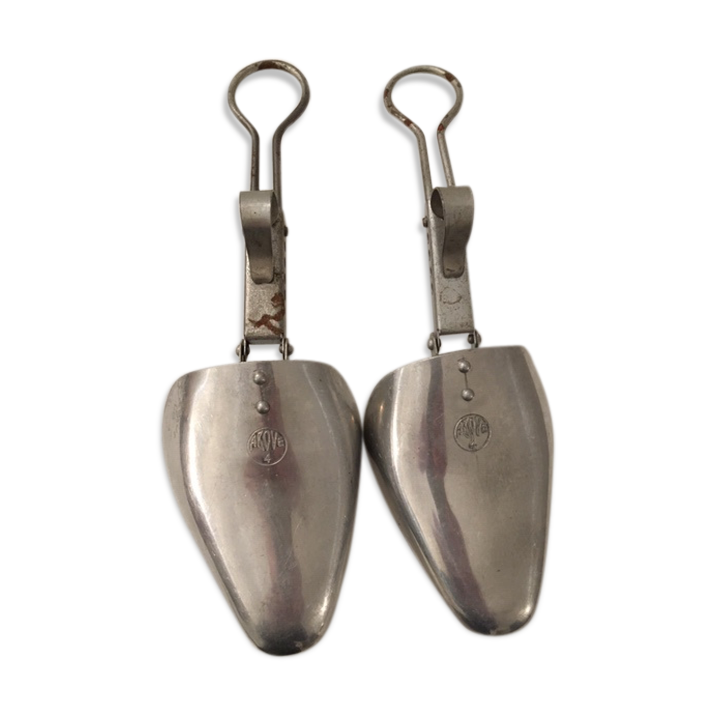 Shoe trees above  aluminium