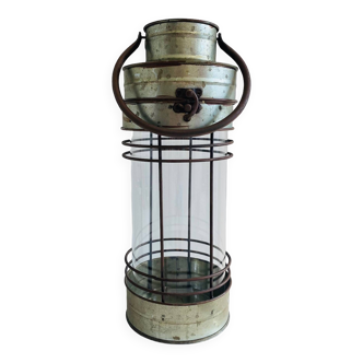 Large candle holder / tealight holder in the shape of a vintage glass and metal lantern