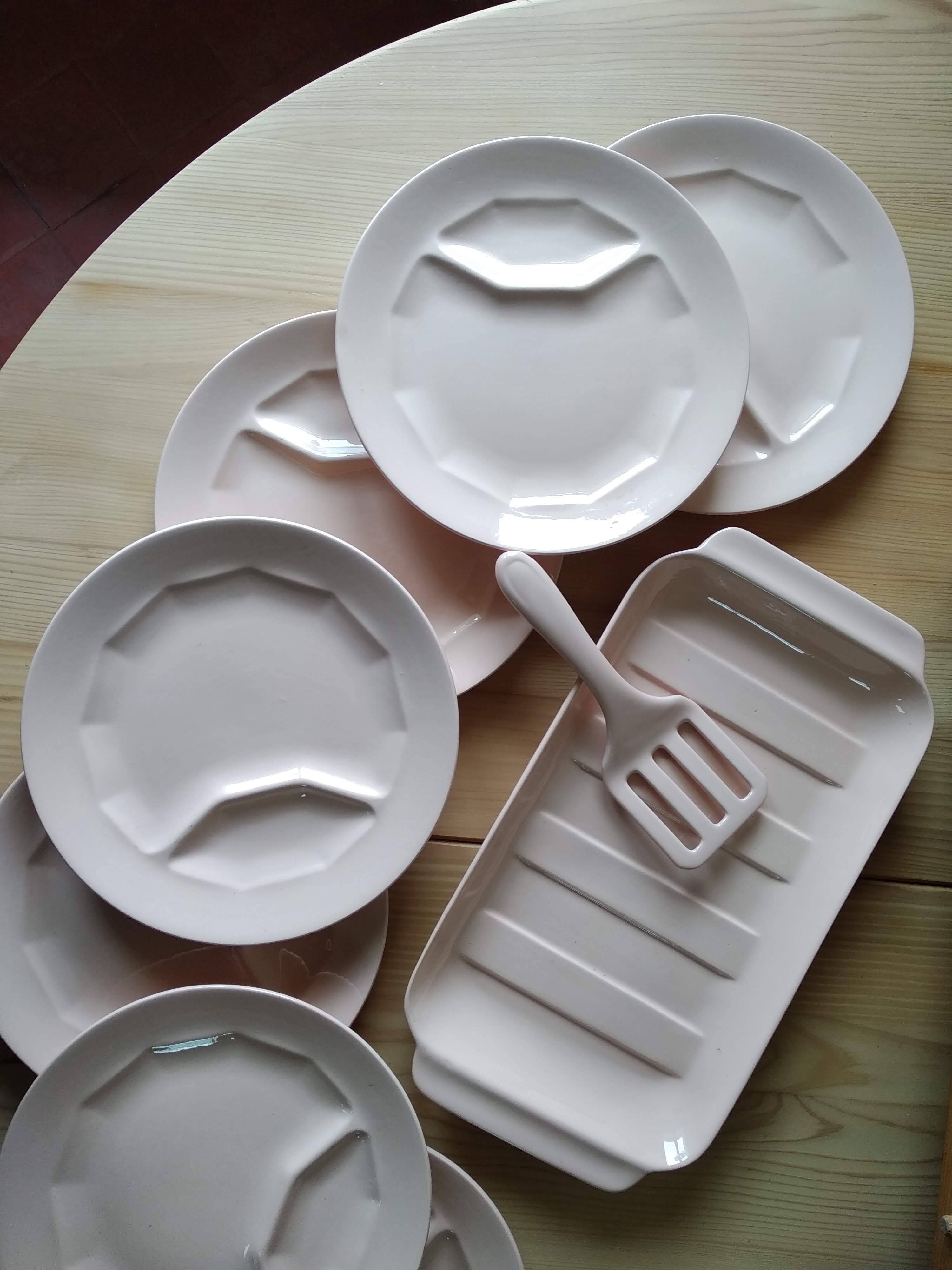 Digoin Sarreguemines Pale Pink Asparagus Set