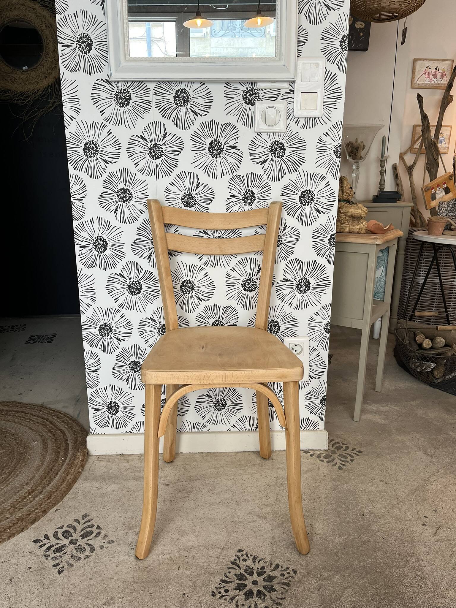 Chaise Baumann bois Nao style scandinave esprit bistrot