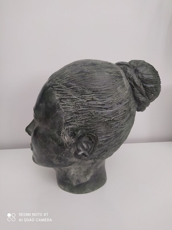 Sculpture visage femme en plâtre