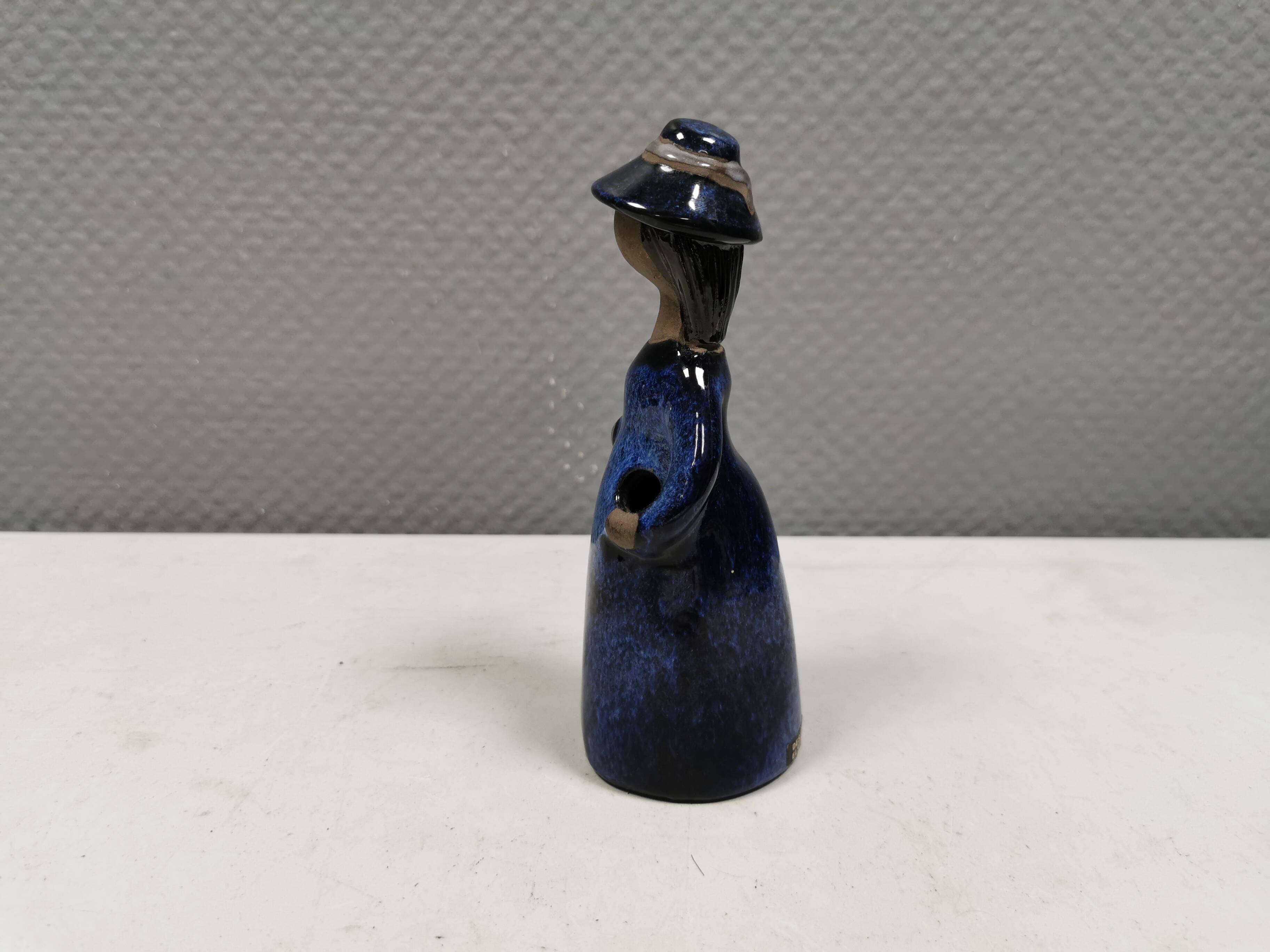 Beautiful vintage ceramic lady figurine by Elsi Bourelius Sweden 1980s