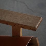 Pair of oak and leather hunting chairs by Kurt Østervig, modern Danish style from the 1960s.