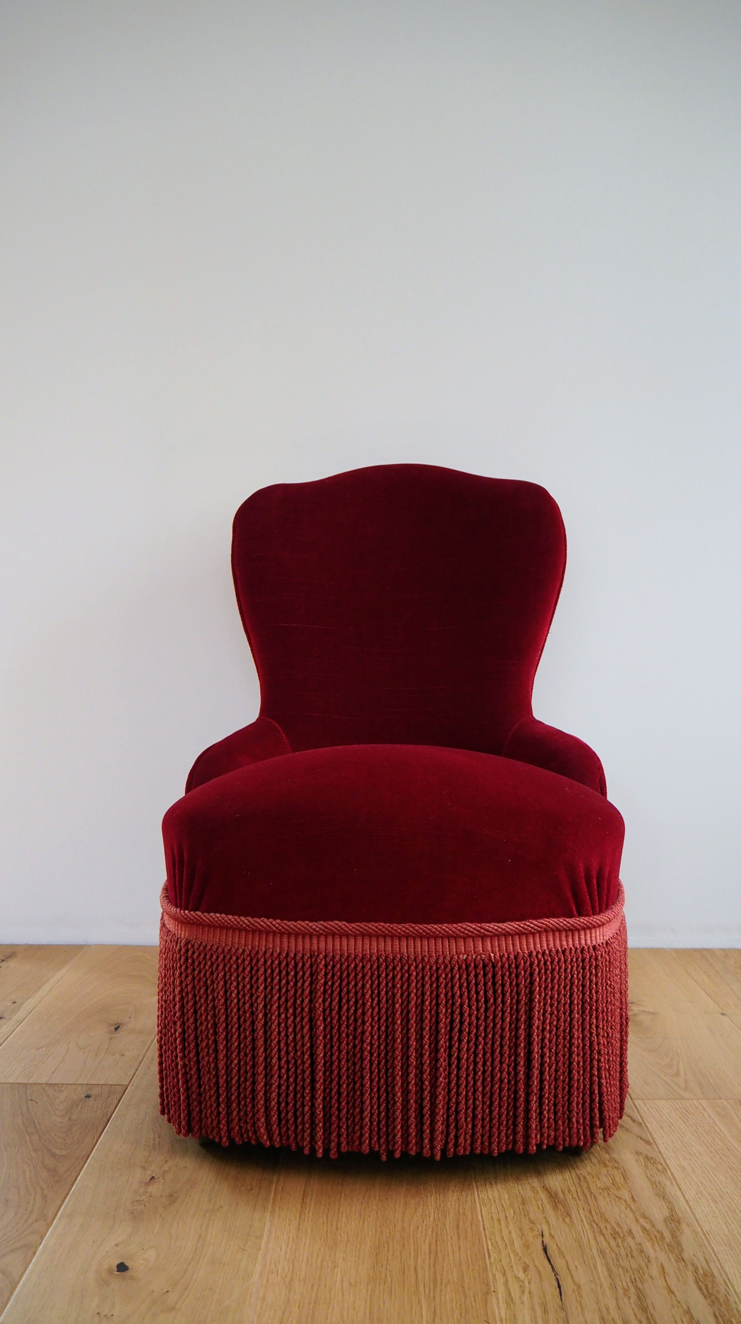 Velvet toad armchair