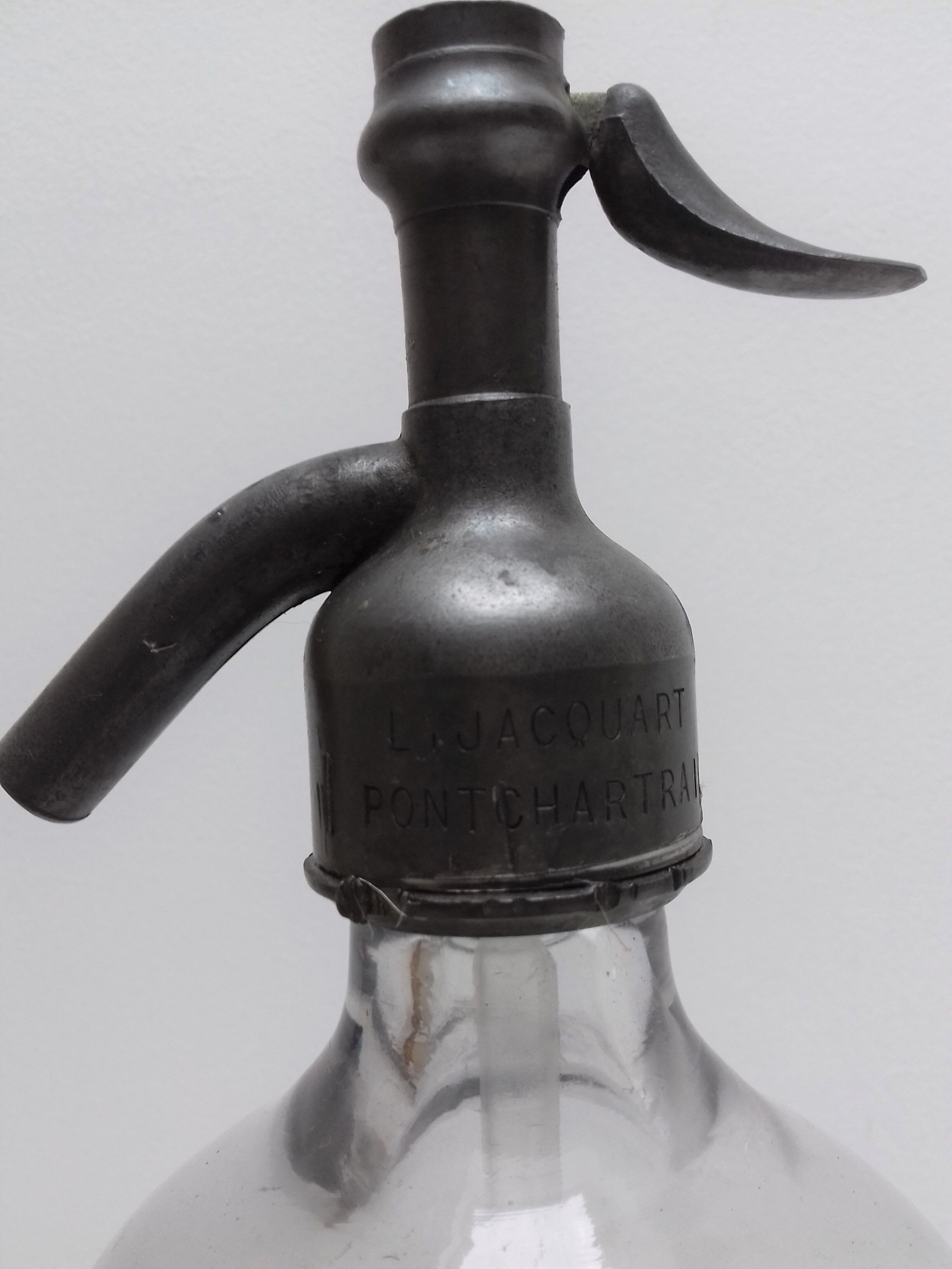 White Selt Water Siphon "JACQUART"