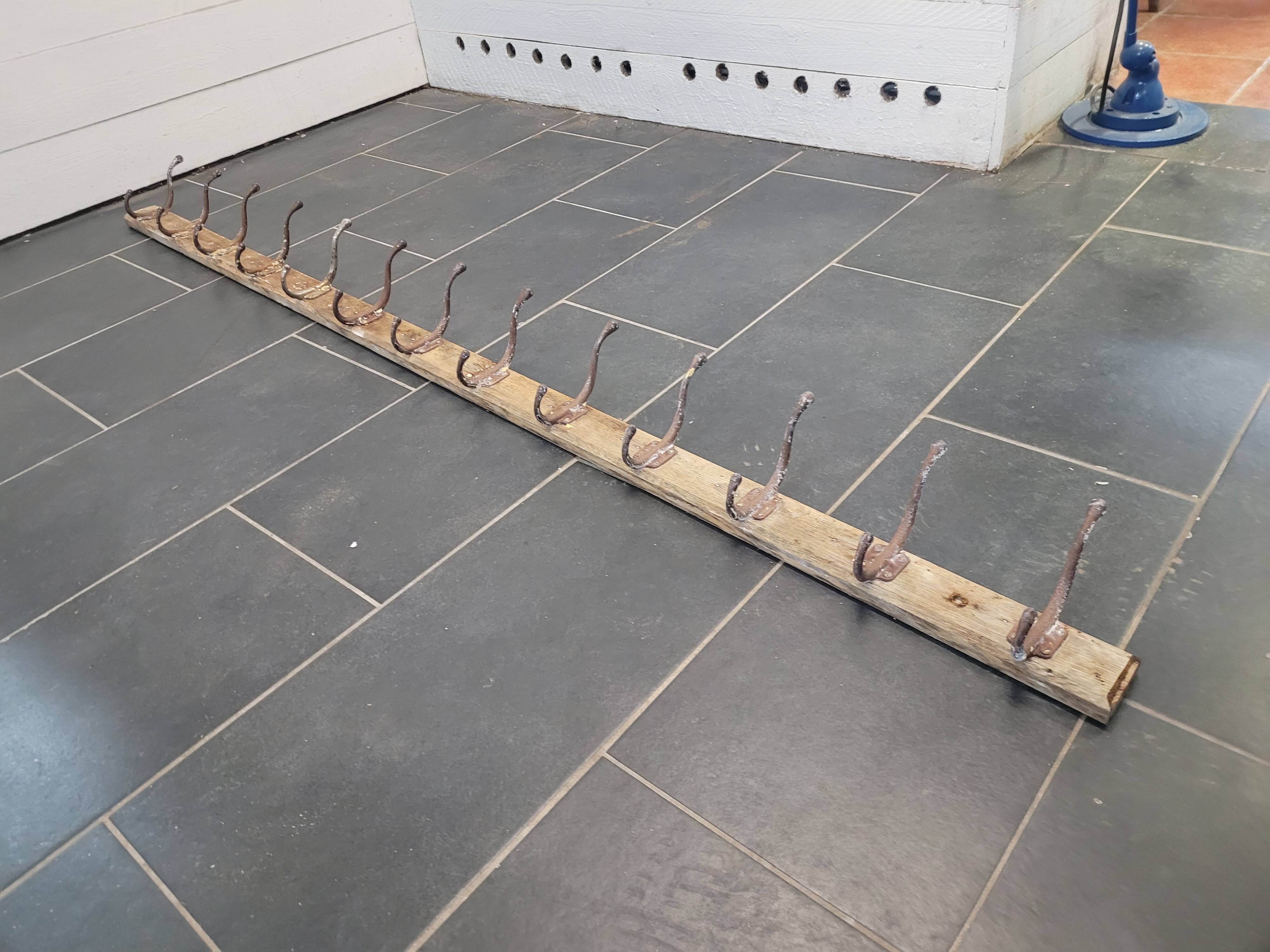 Old school coat rack with 13 hooks, 195 cm L