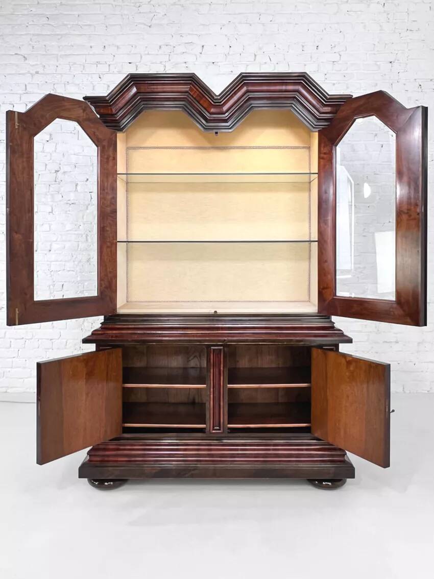 Baroque-style backlit display cabinet in wood, glass and velvet