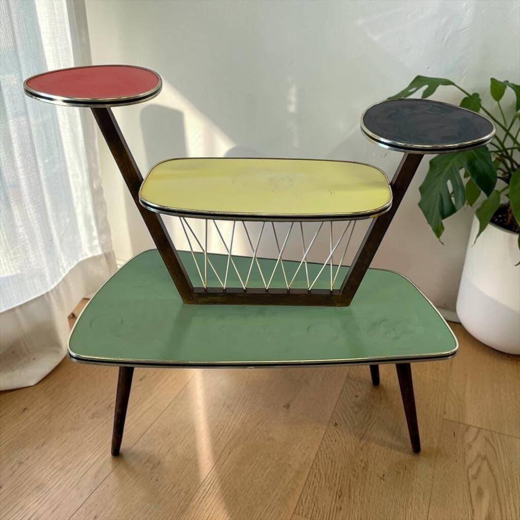 Vintage rockabilly side table/plant table in 4 colours.