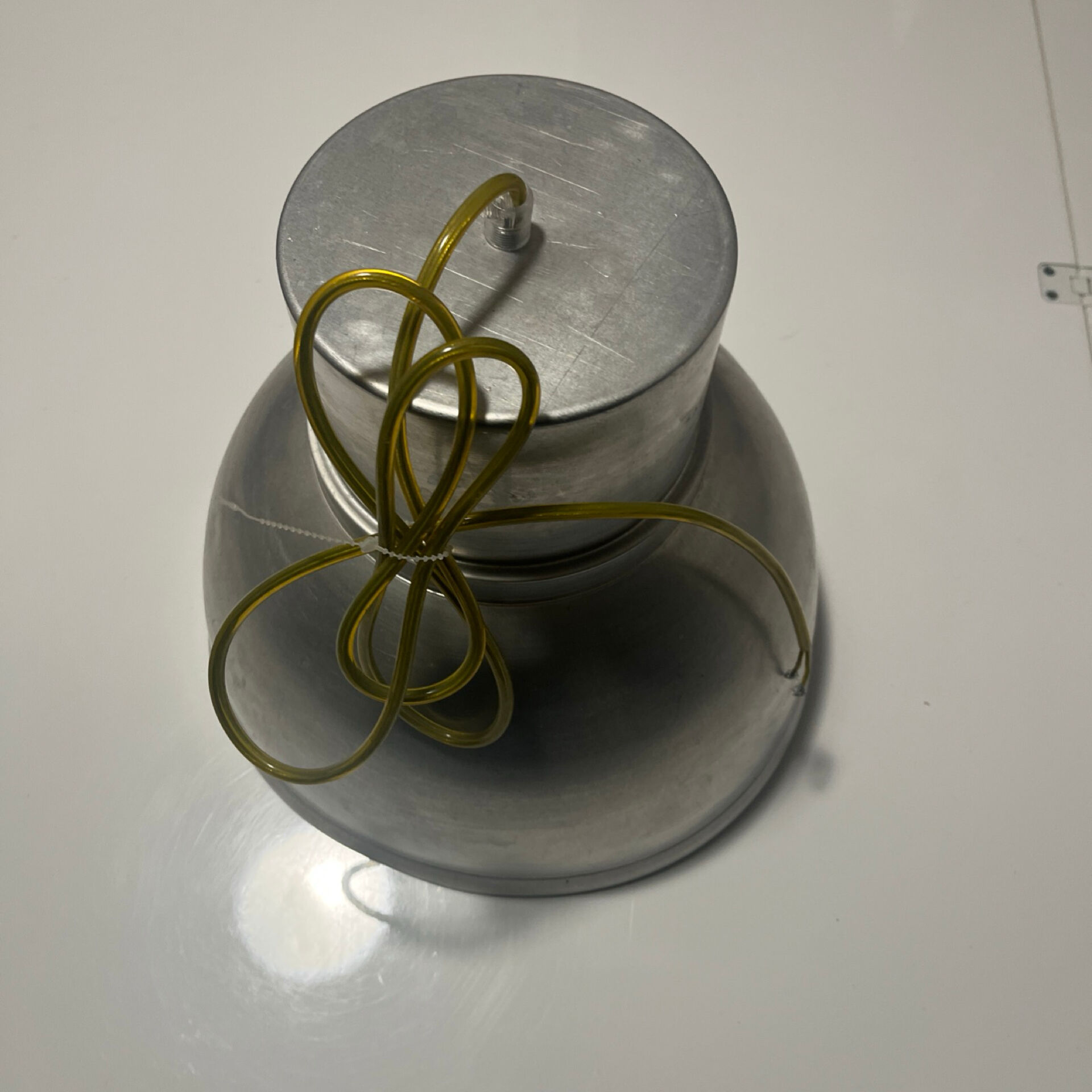 Industrial style pendant light