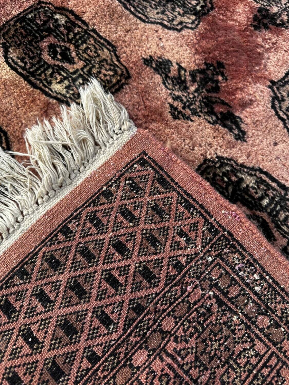 Tapis pakistanais fait main