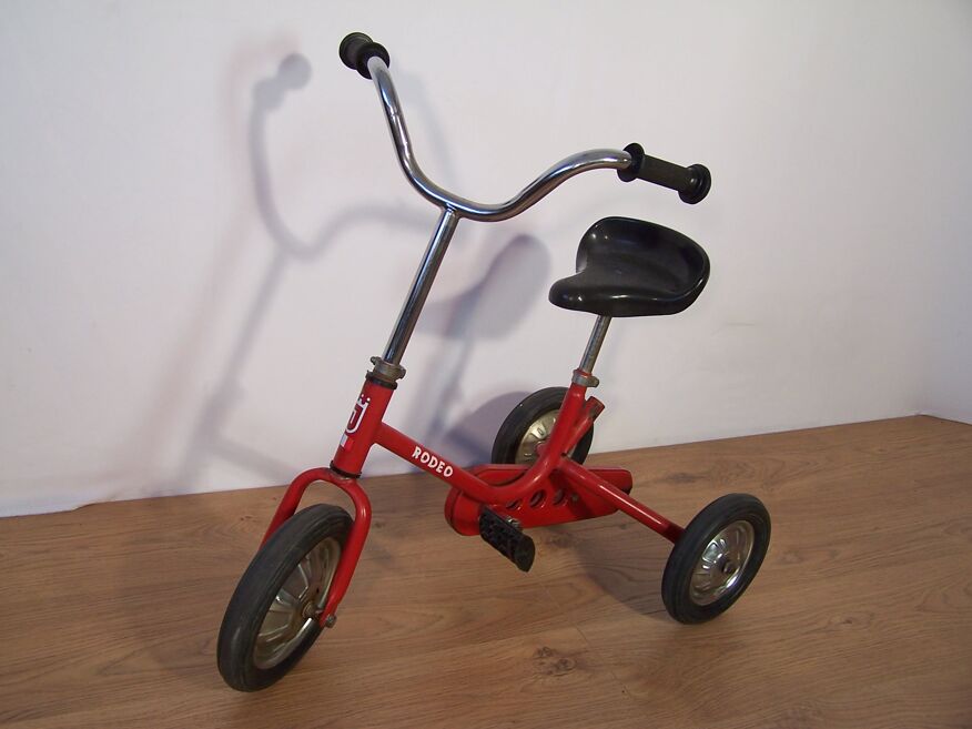 Tricycle vintage pour enfant marque Judez modèle Rodéo | Selency