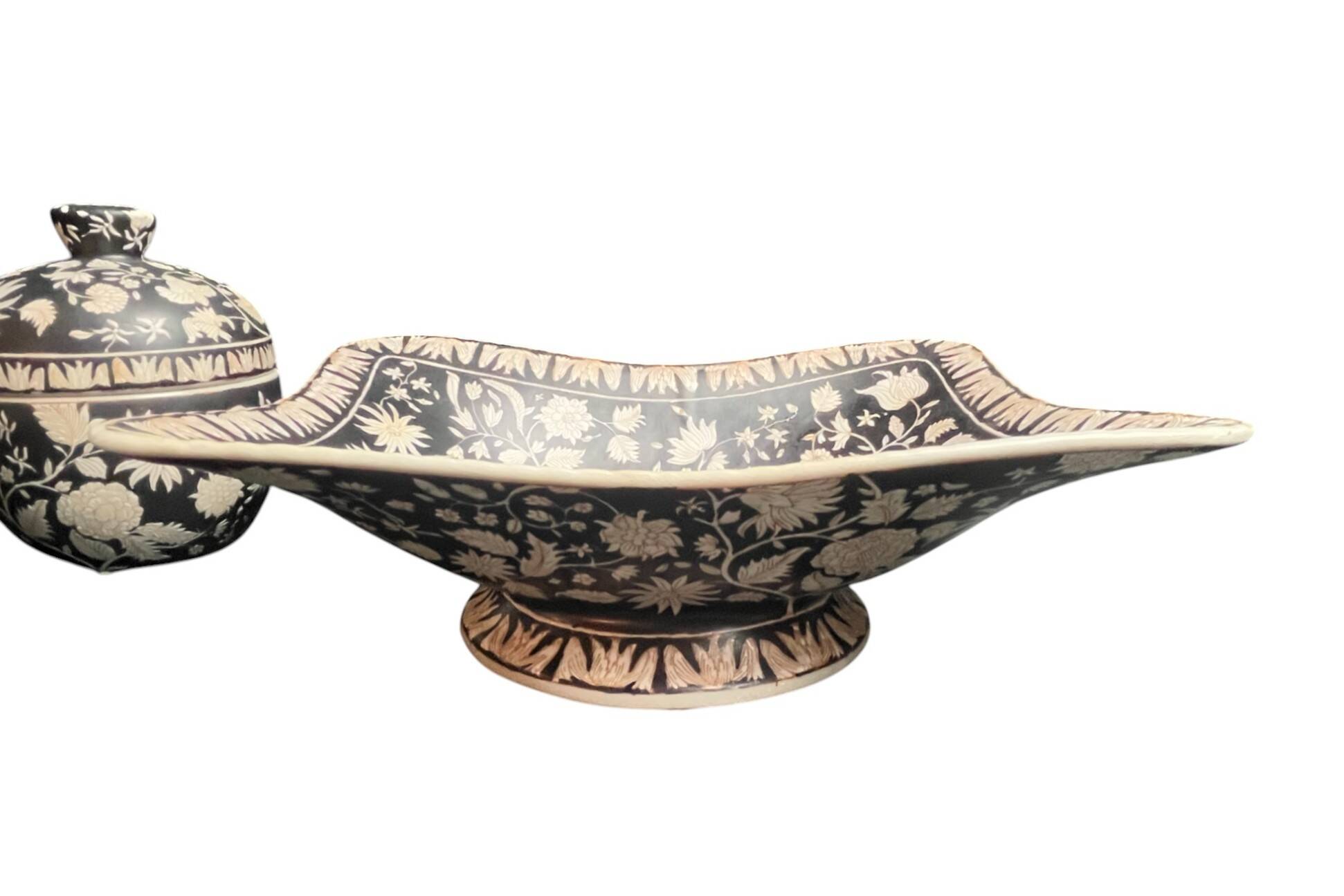 Set of three ceramic bowls with floral decoration G&C Denmark 20th century