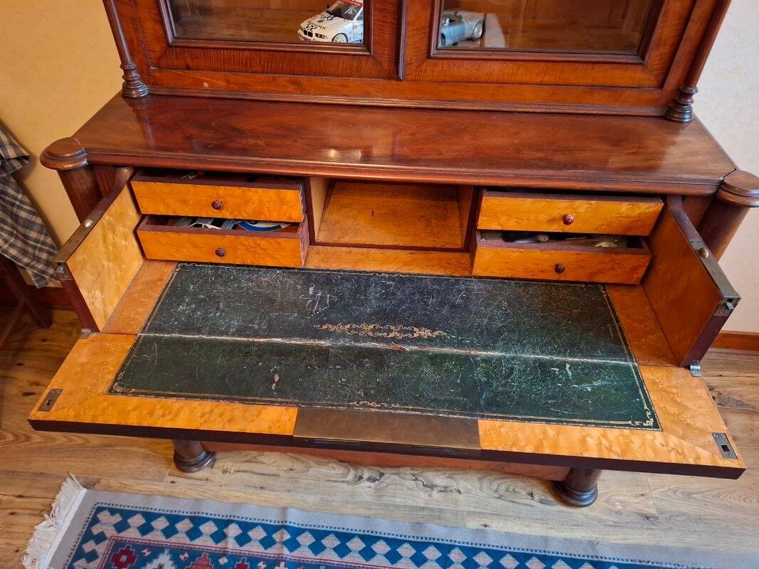 Louis Philippe XIX secretary bookcase in very good condition.