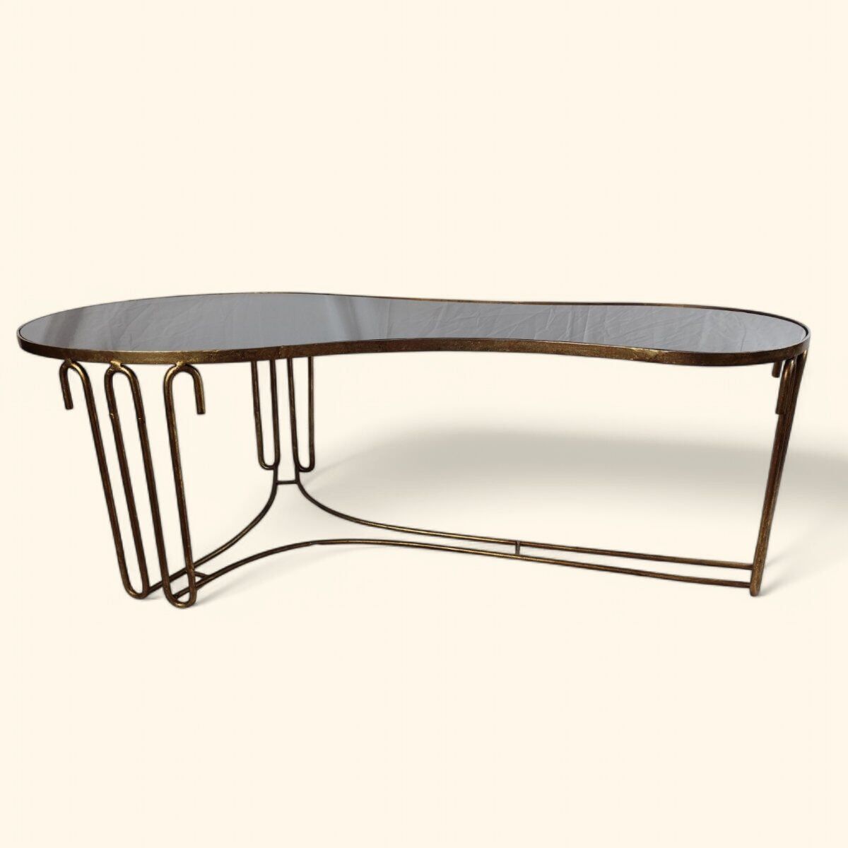 Table Rognon en Métal Doré DLG de Jean Royère
