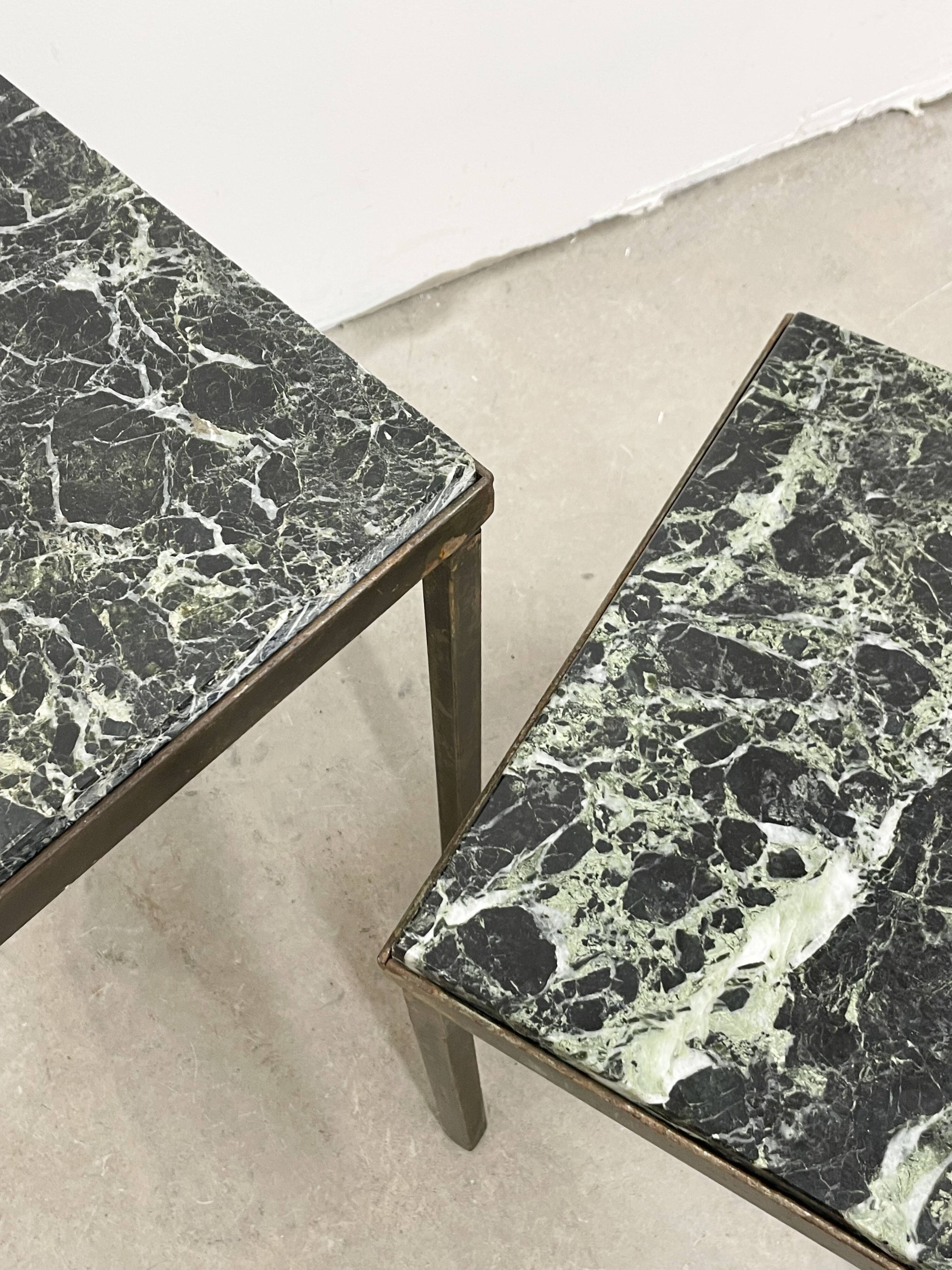 Set of nesting tables in marble