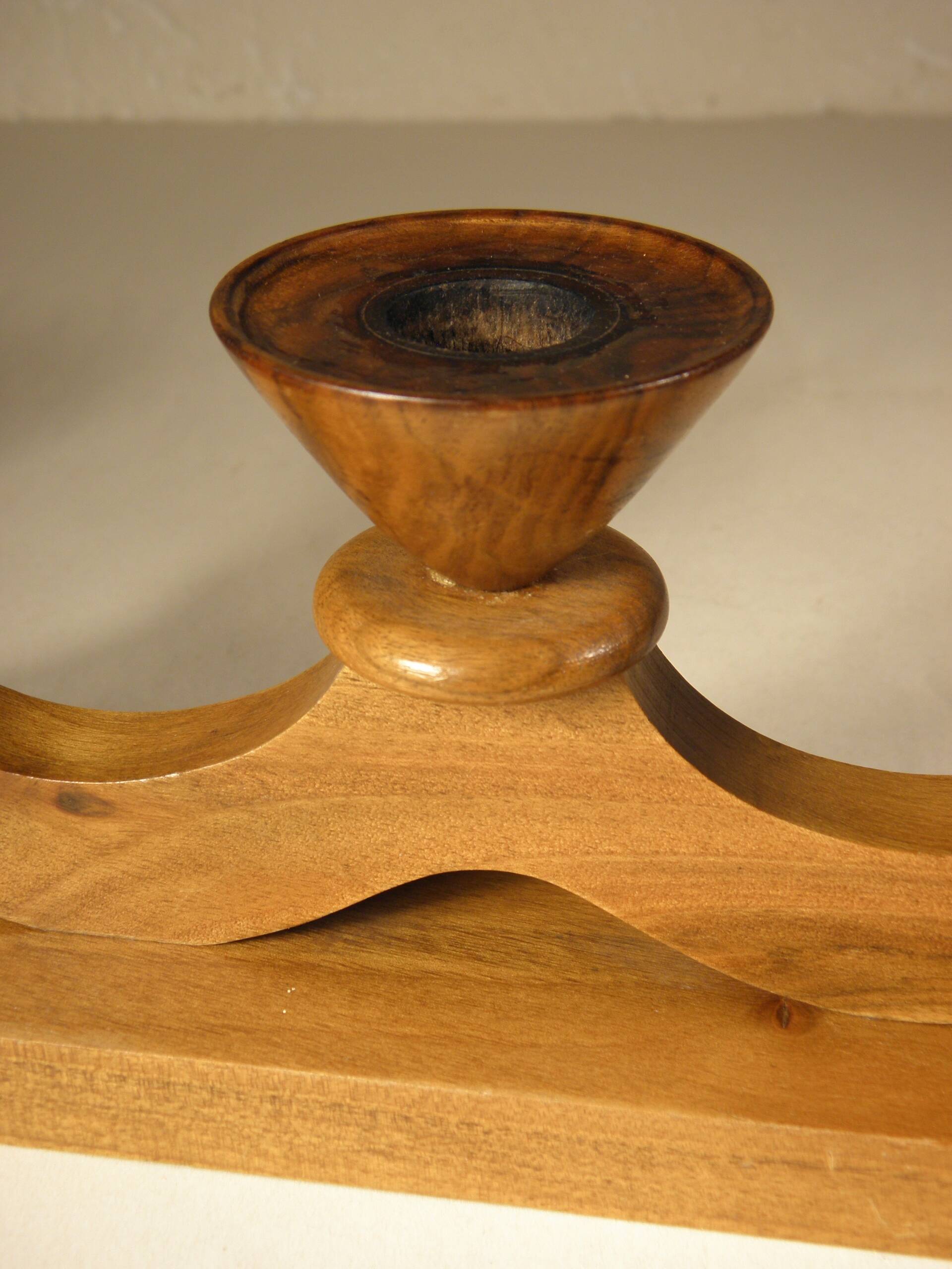 Chandelier en bois, artisanat vintage