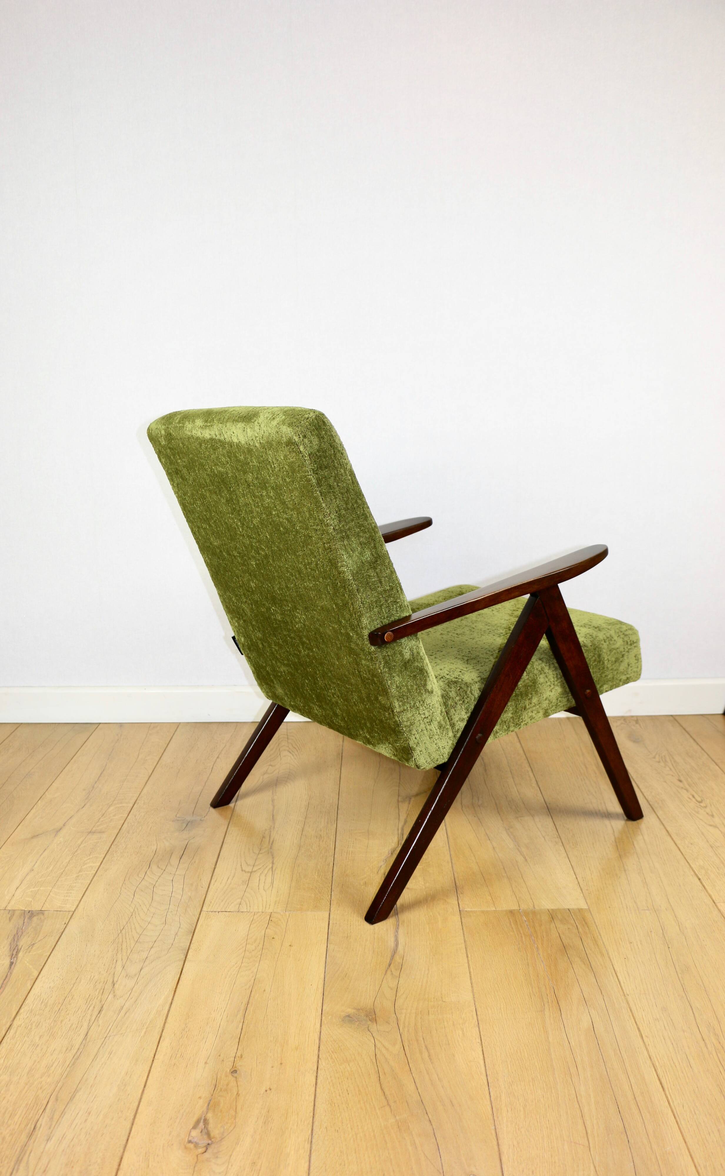 Classic armchair Var B-310 1960s vintage olive structural velvet - dark wood
