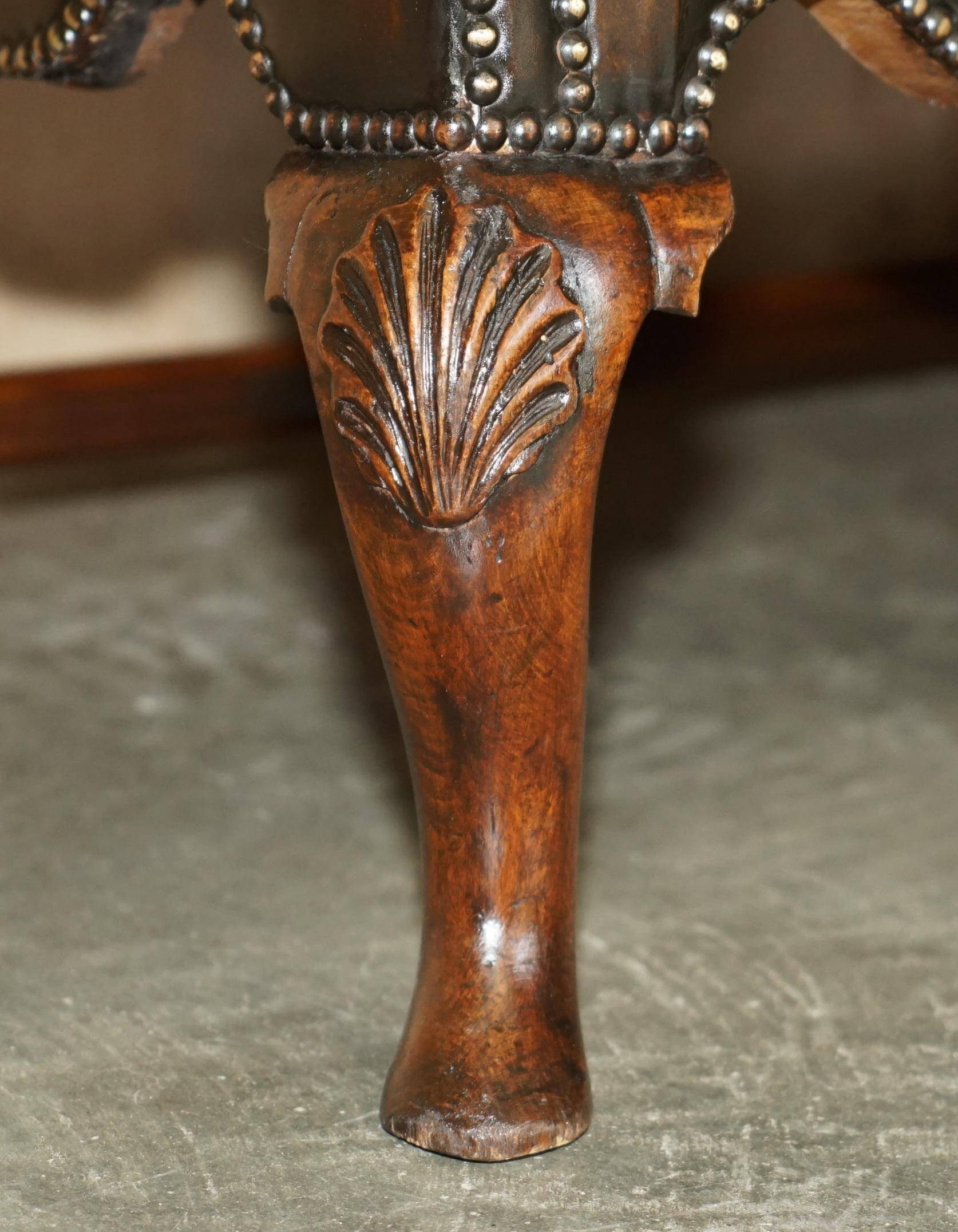 Victorian restored George II style high-back leather canapé