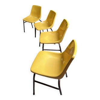 Chaise coque plastique