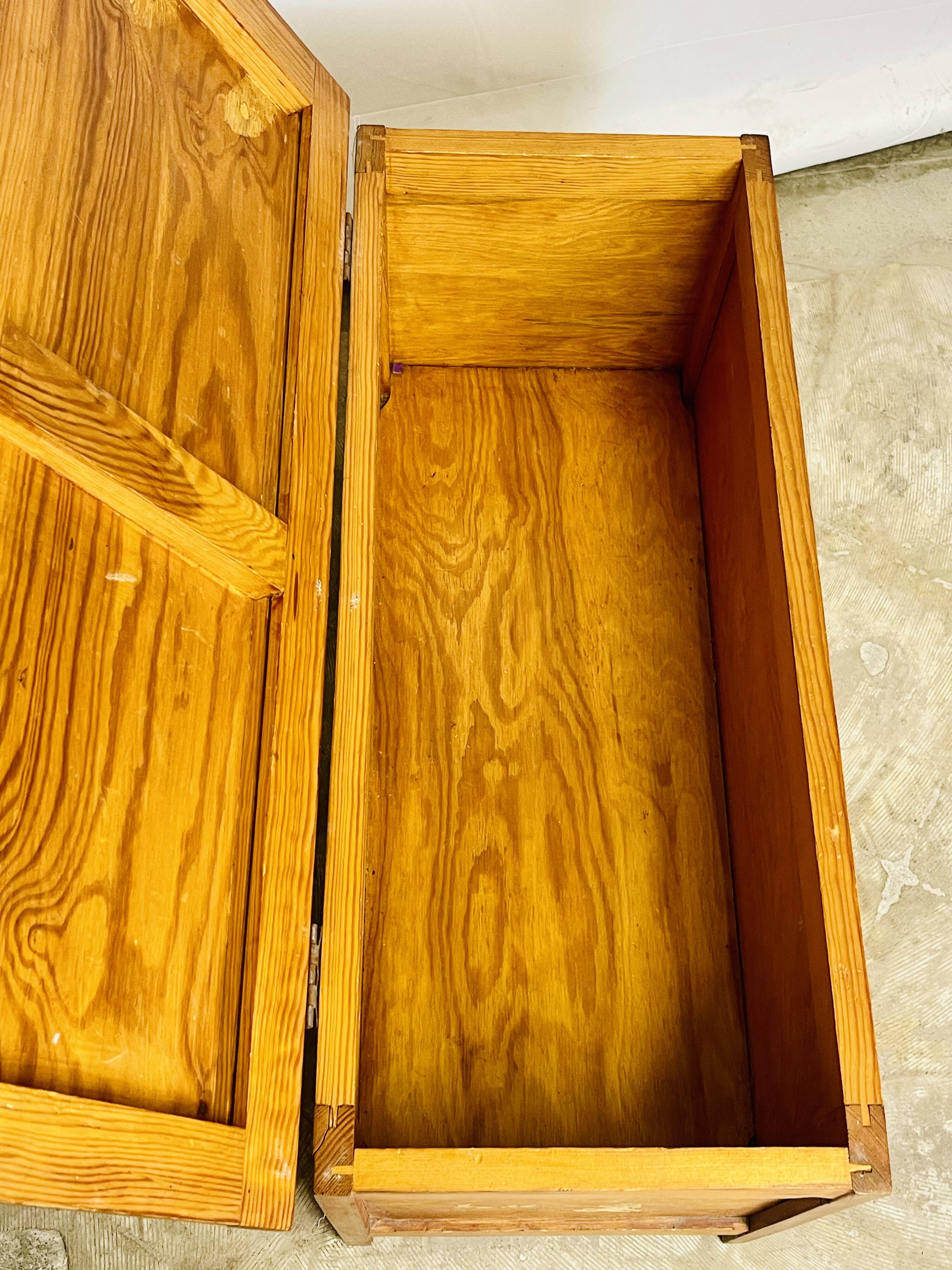 Toy chest
