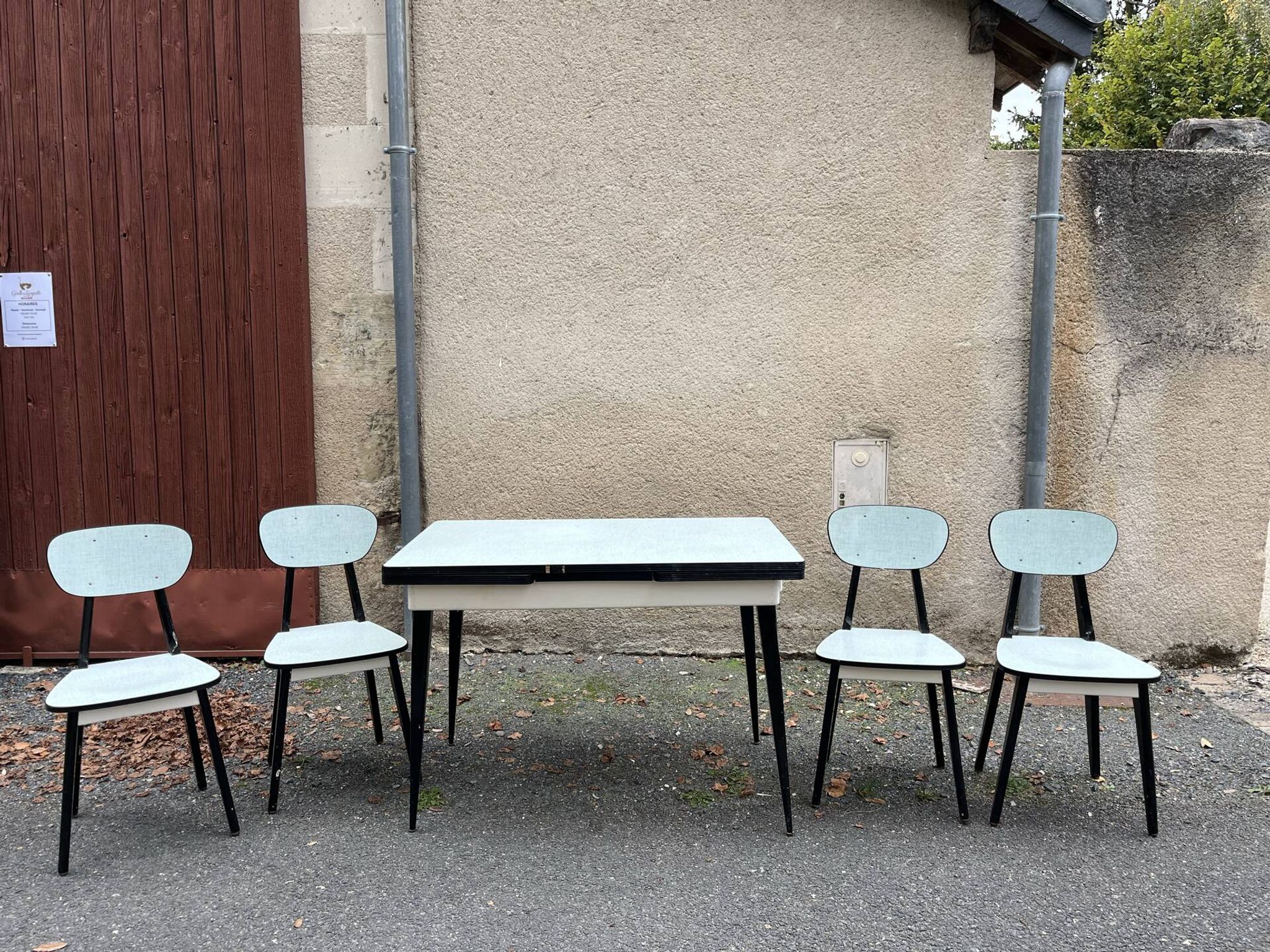 Table et chaises Formica