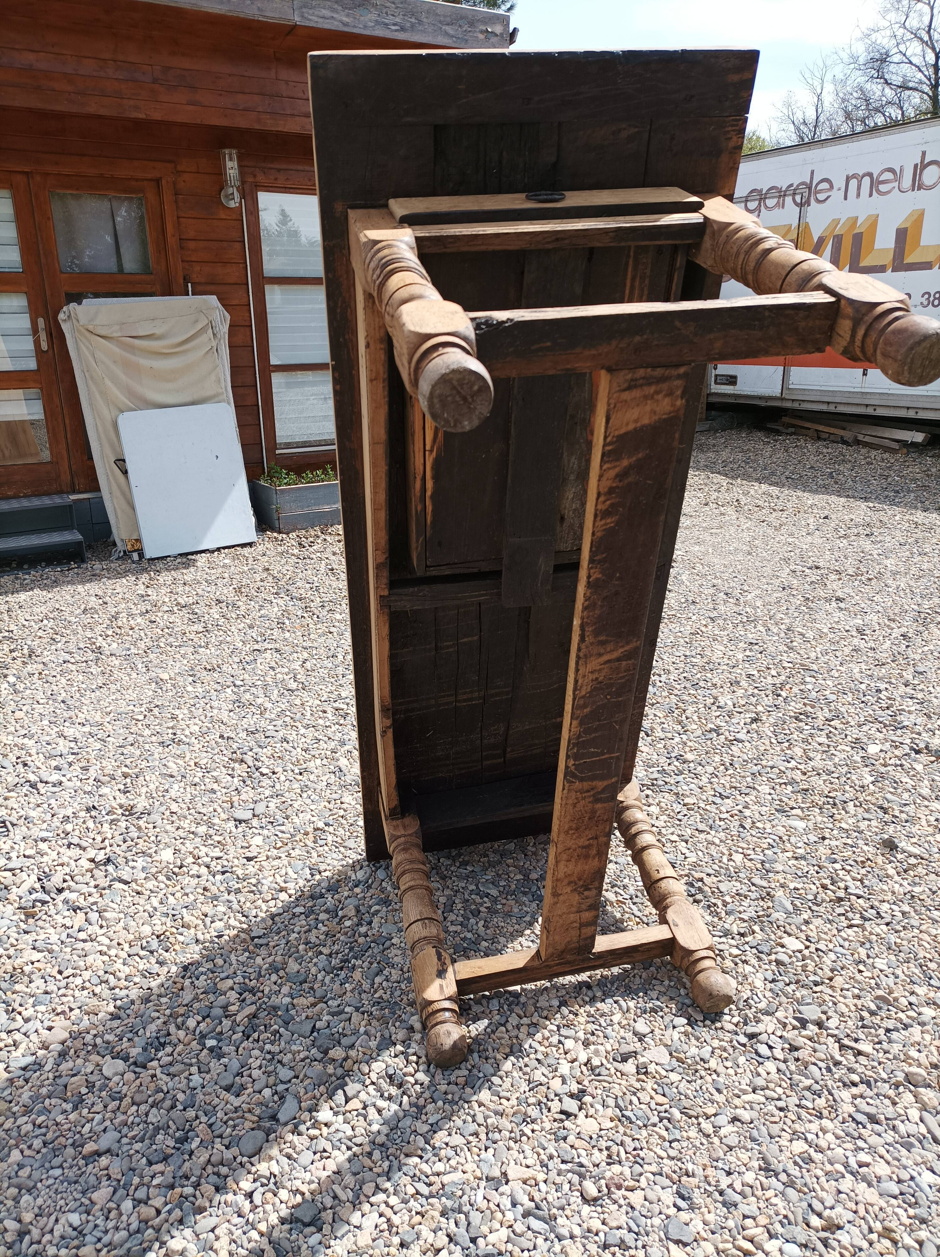 solid oak farmhouse table
