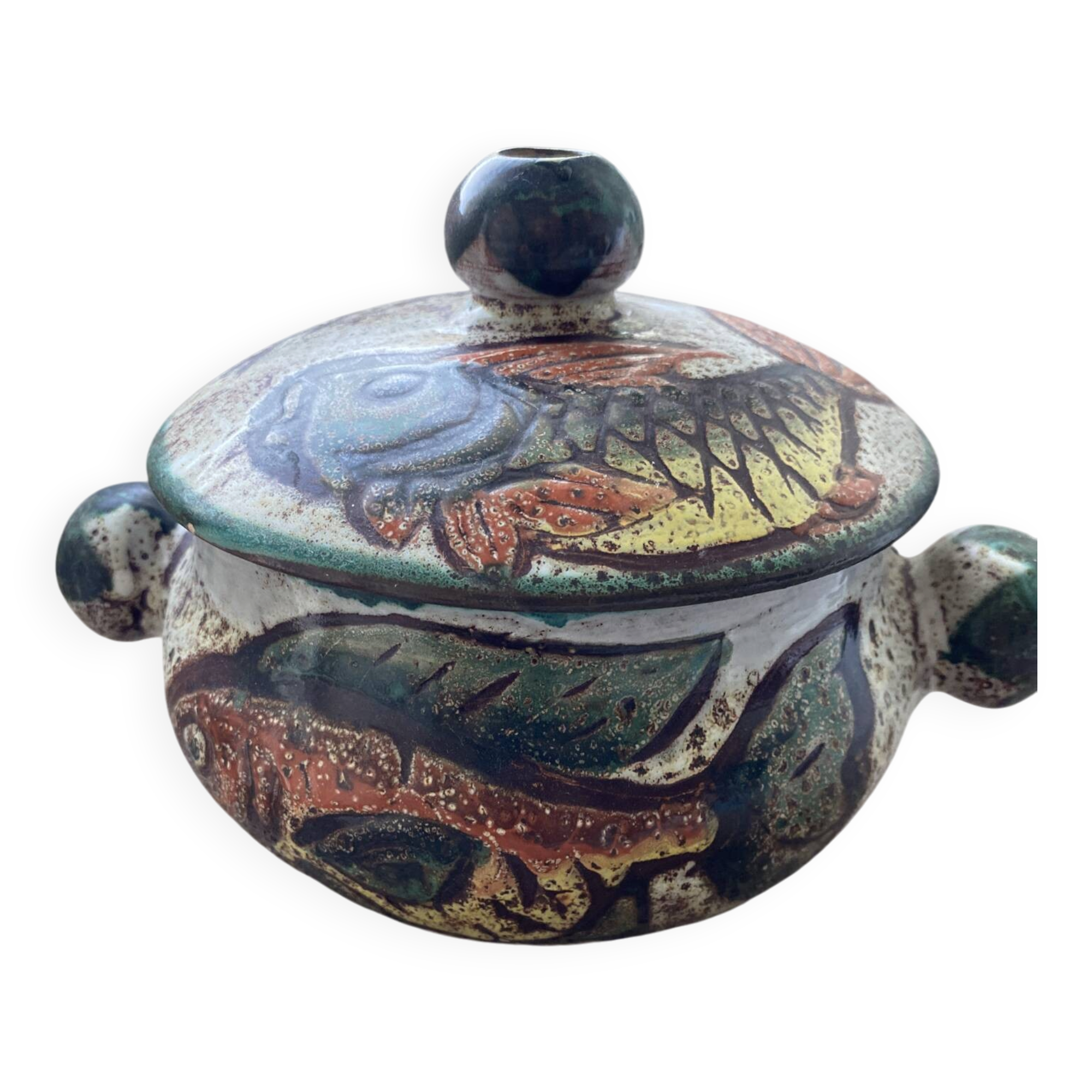 Valauris soup tureen with lid