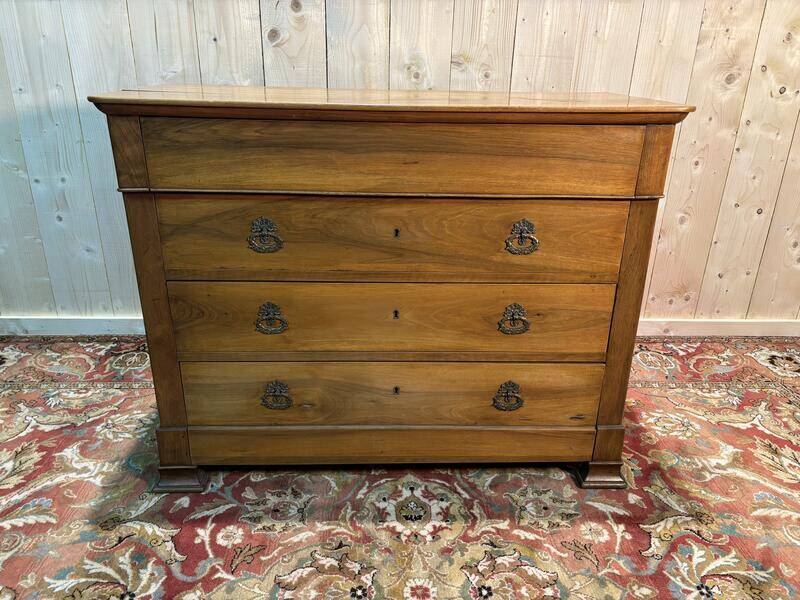 Louis Philippe chest of drawers in blond walnut