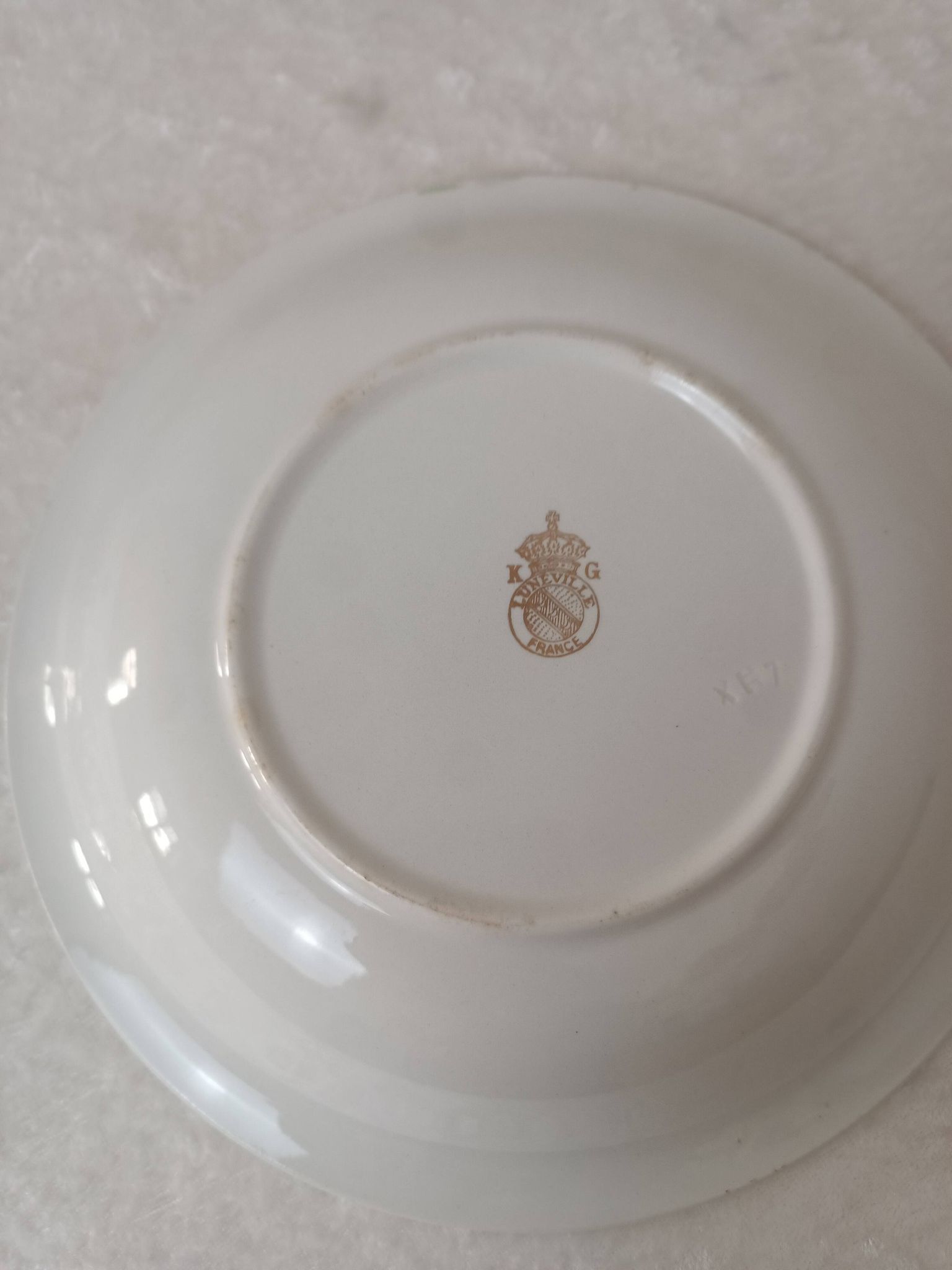 Shallow dish Lunéville flowers