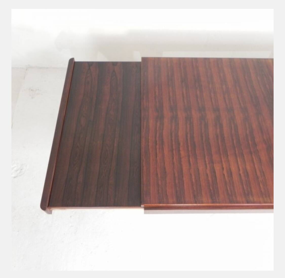 Art Deco dining table, rosewood veneer, extendable up to 248 cm, 1930s.