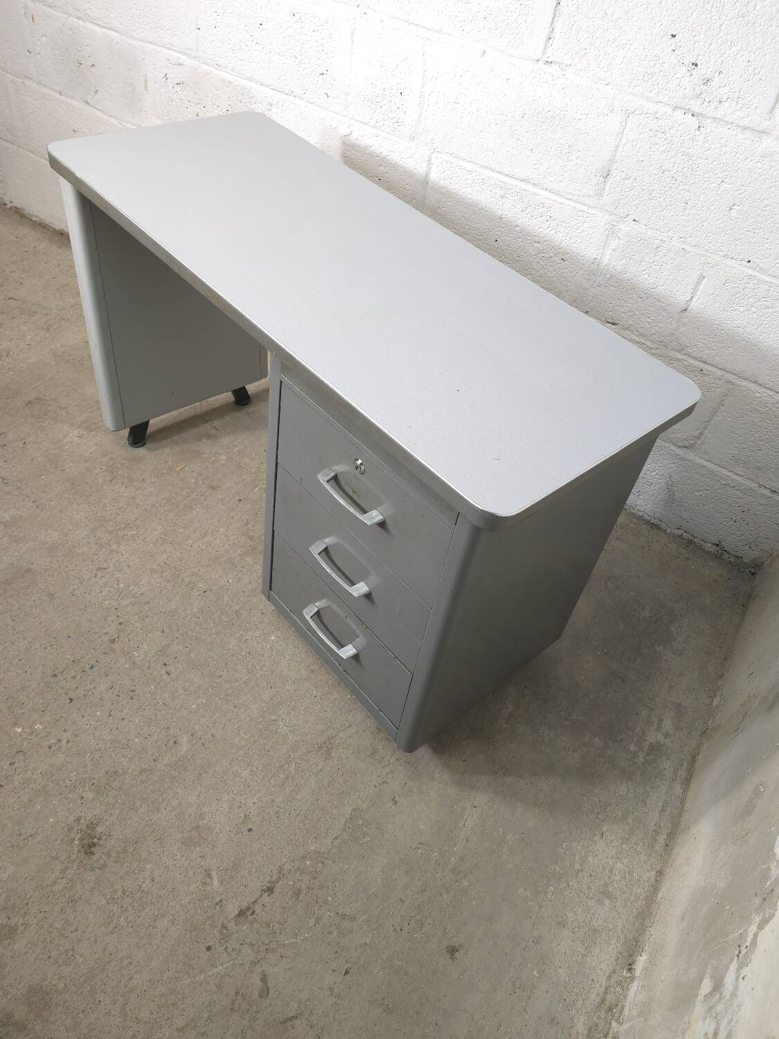 Small Ronéo desk 1970