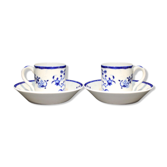 Paire de tasses en porcelaine de Tournai