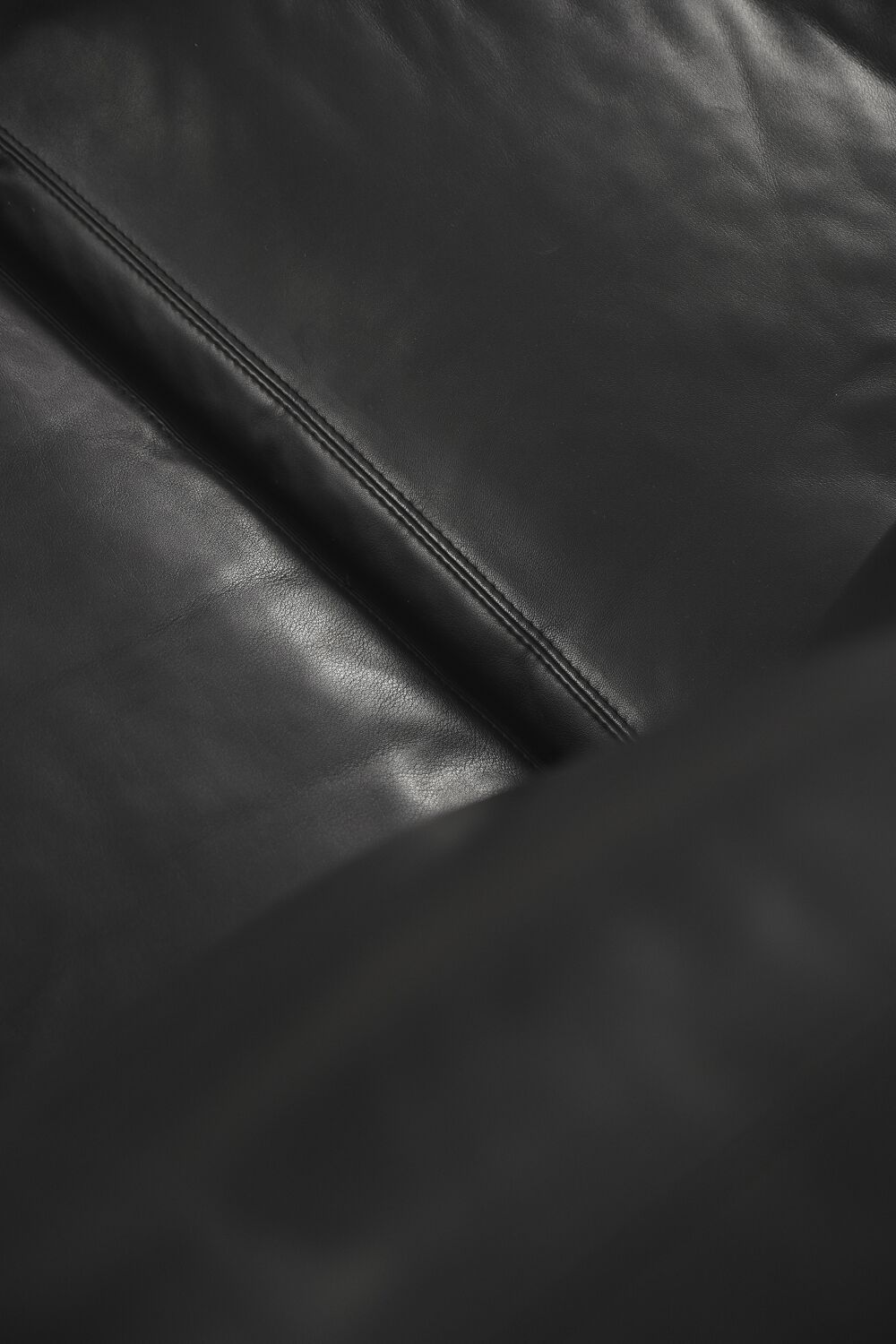 Black leather modern Conseta sofa by Friedrich Wilhelm Möller for COR