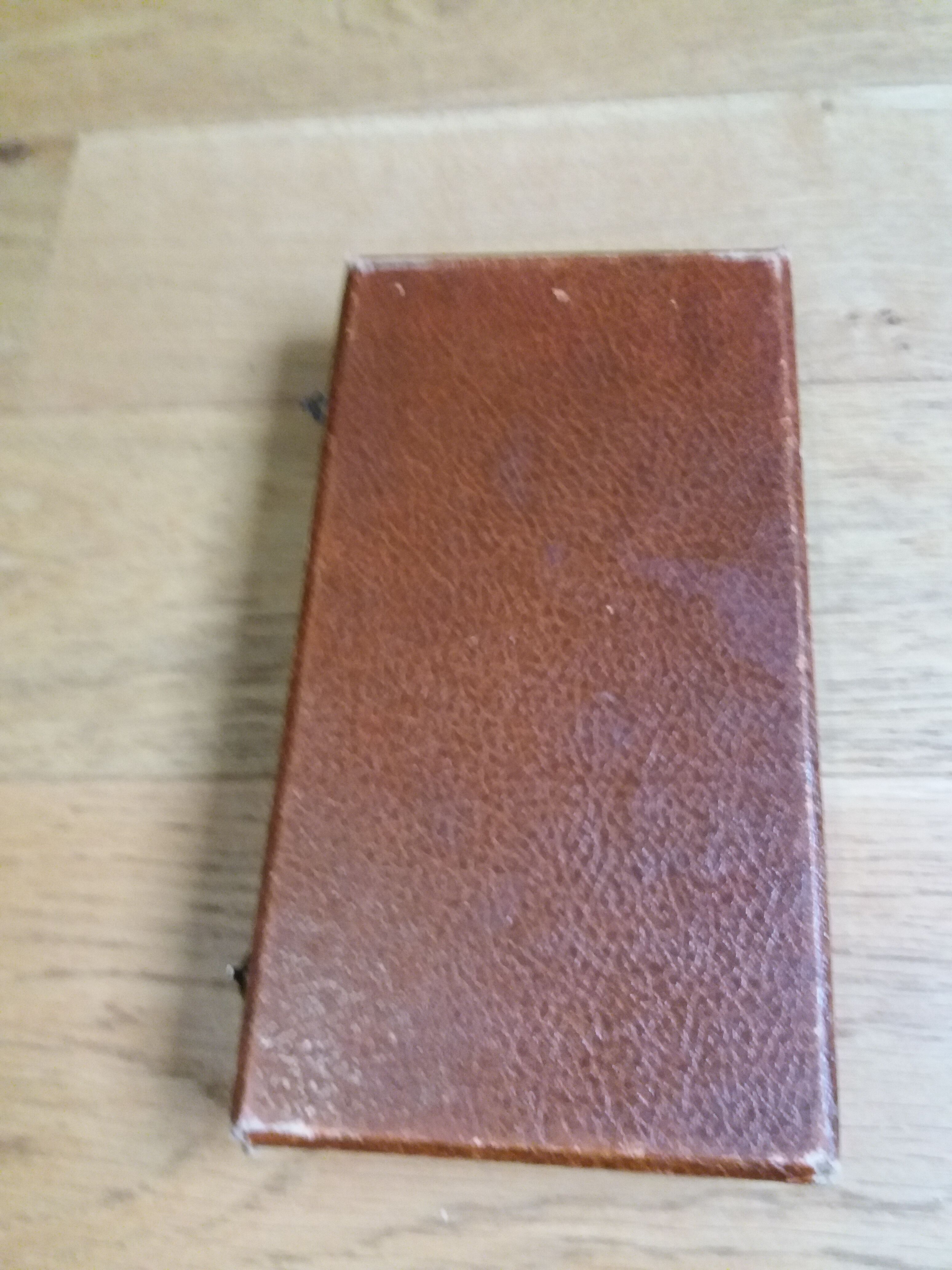 Art Deco knives in their box