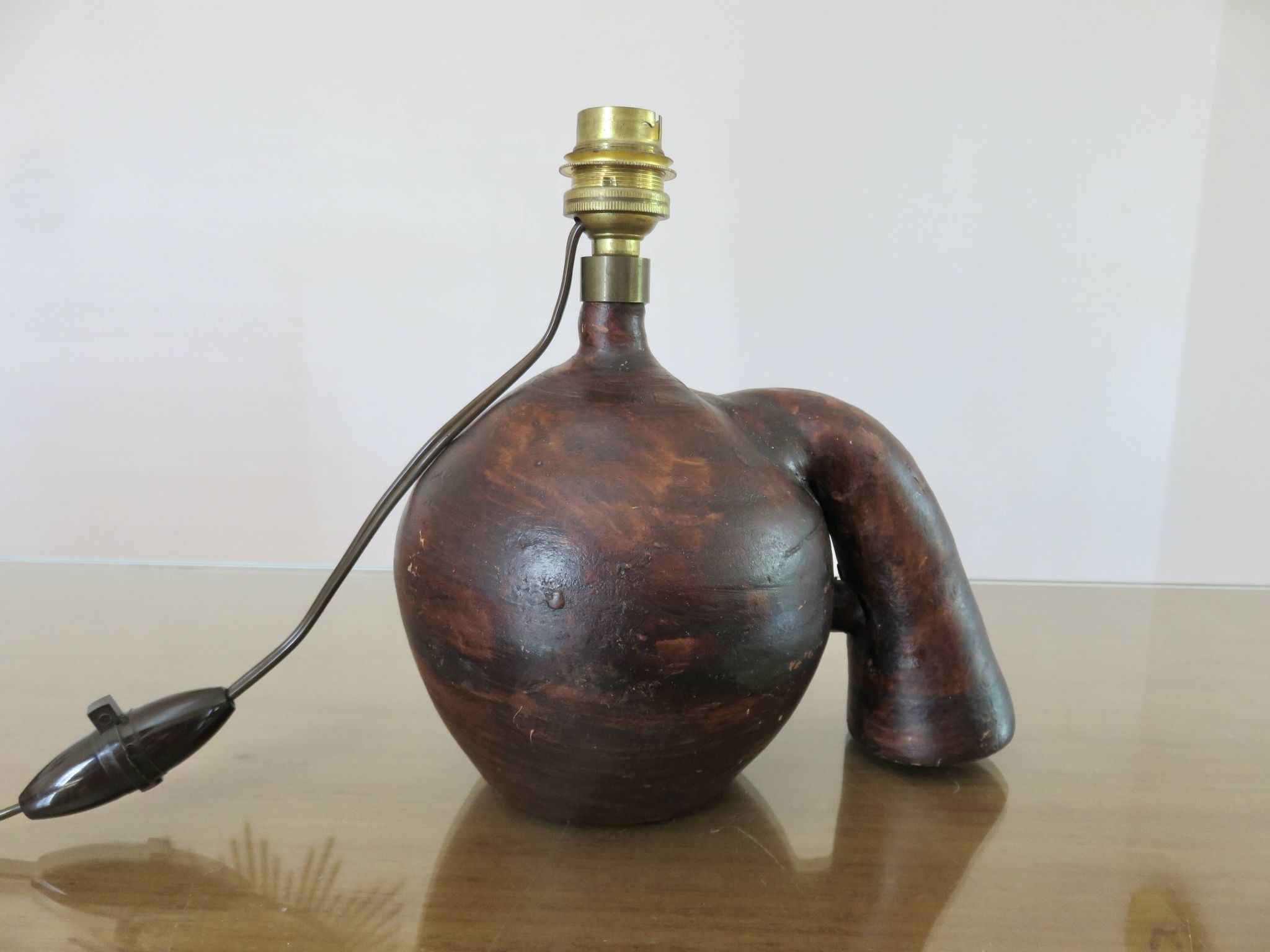 Belle lampe en céramique signée datant des années 50 ou 60