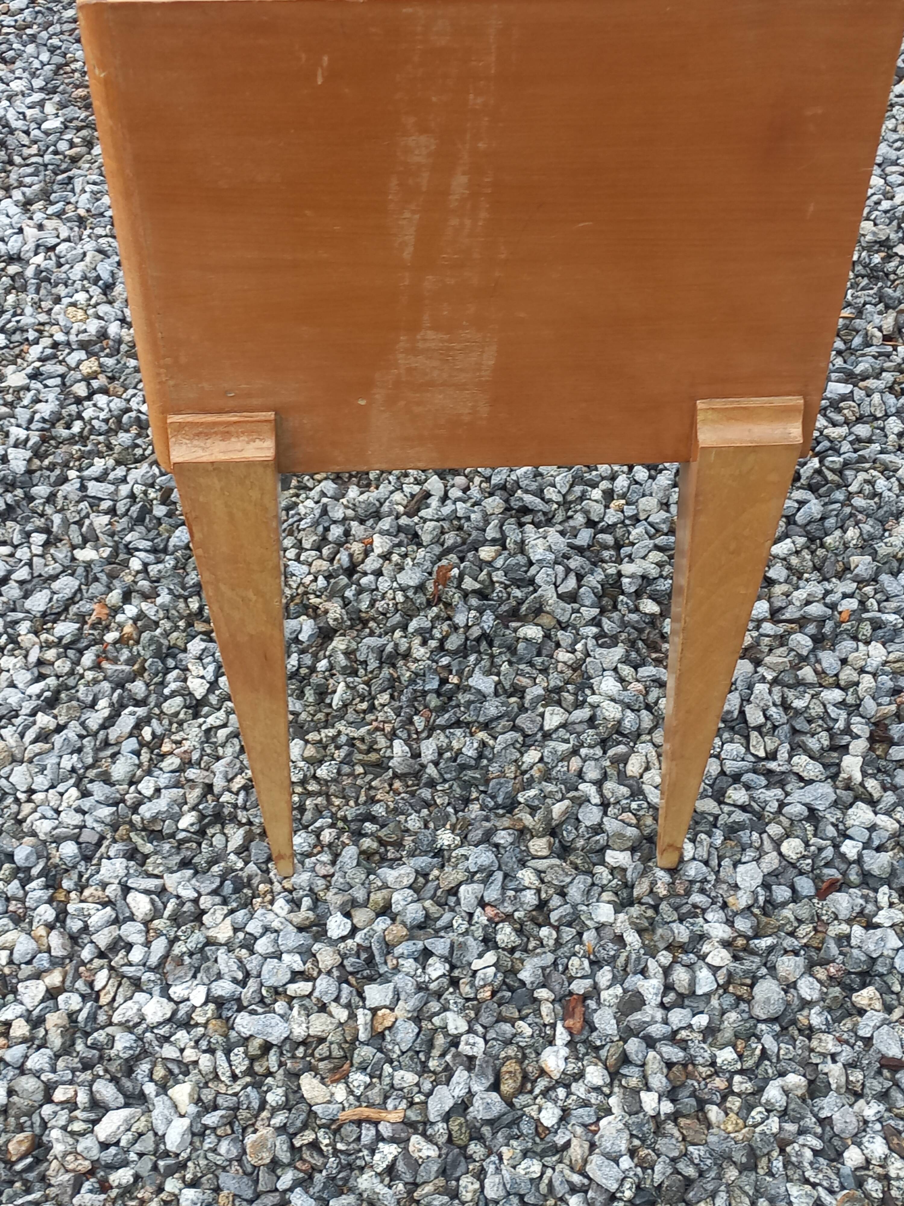 Vintage pair of bedside tables from the 1950s in sycamore and a mirror.